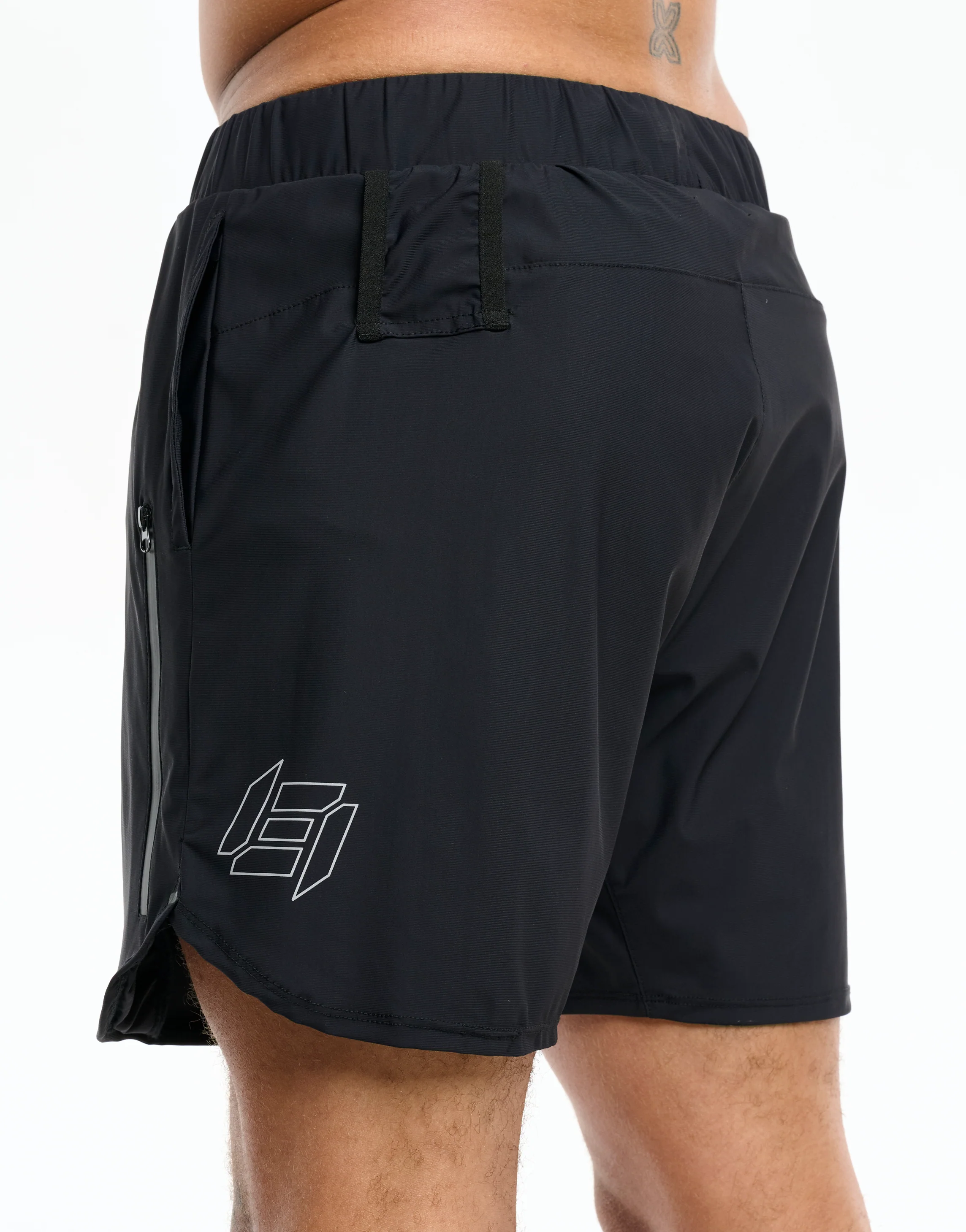 Apex Trainer Shorts - Black - Image 5