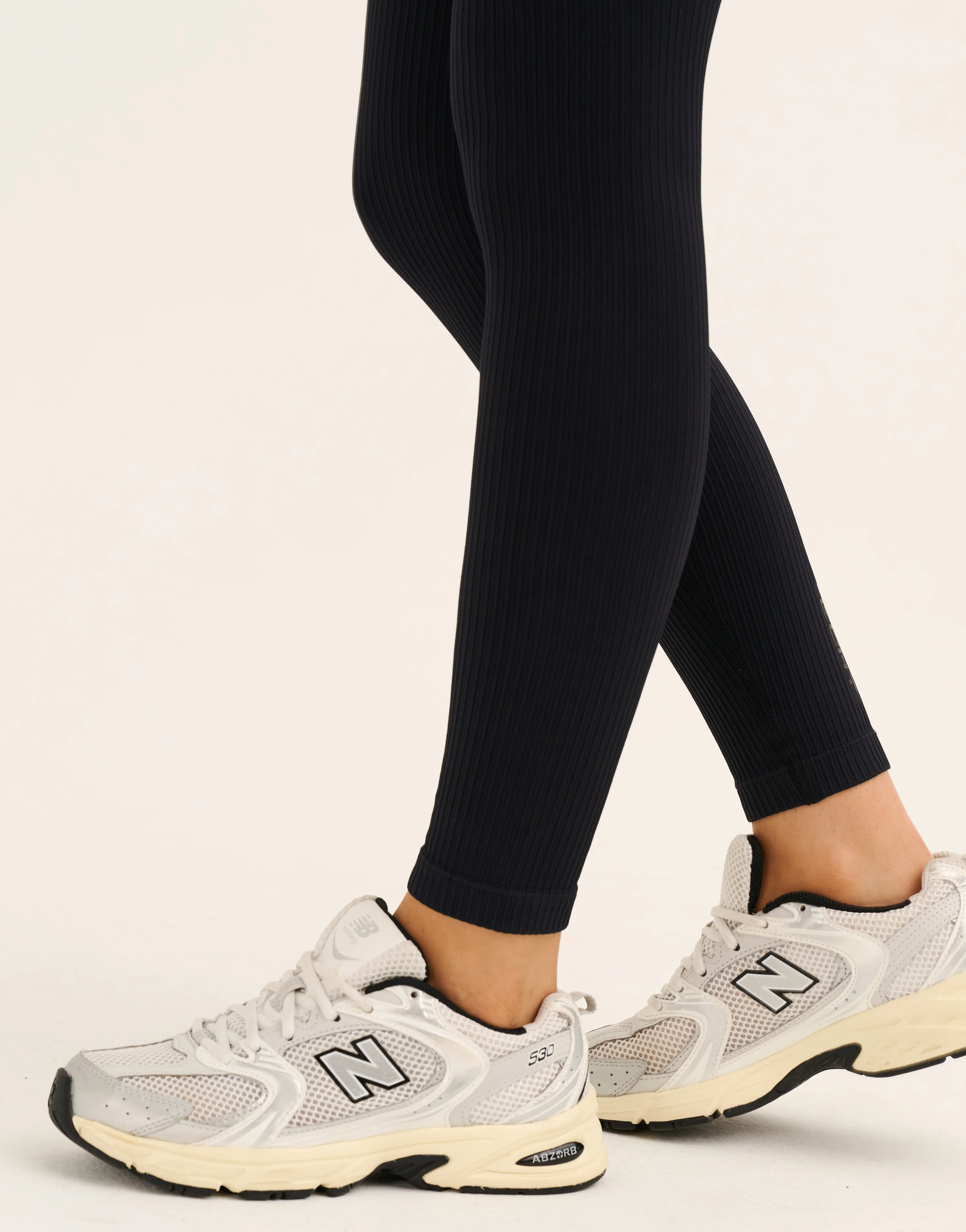 Arise Comfort Leggings V2 - Stealth Black - Image 12