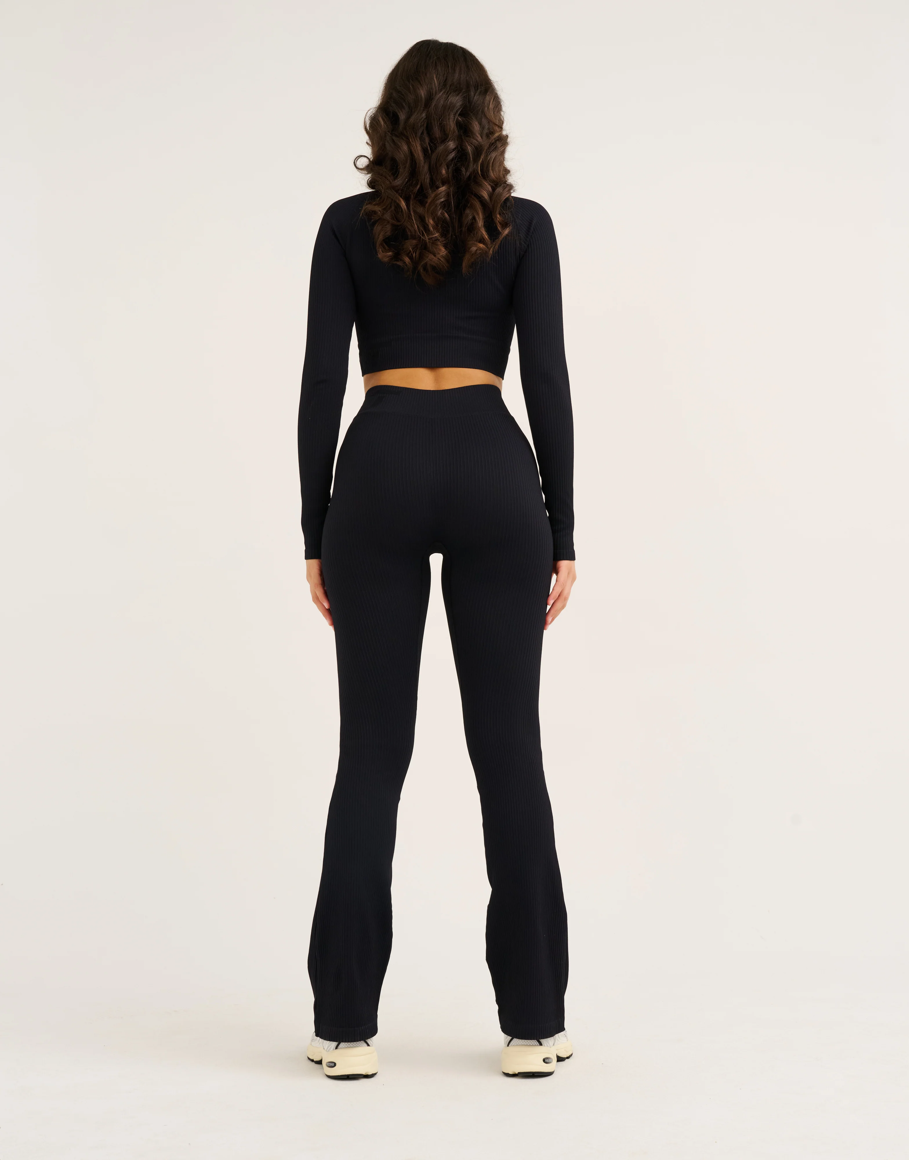 Arise Comfort Mid-Waist Flare Leggings - Stealth Black - Image 6