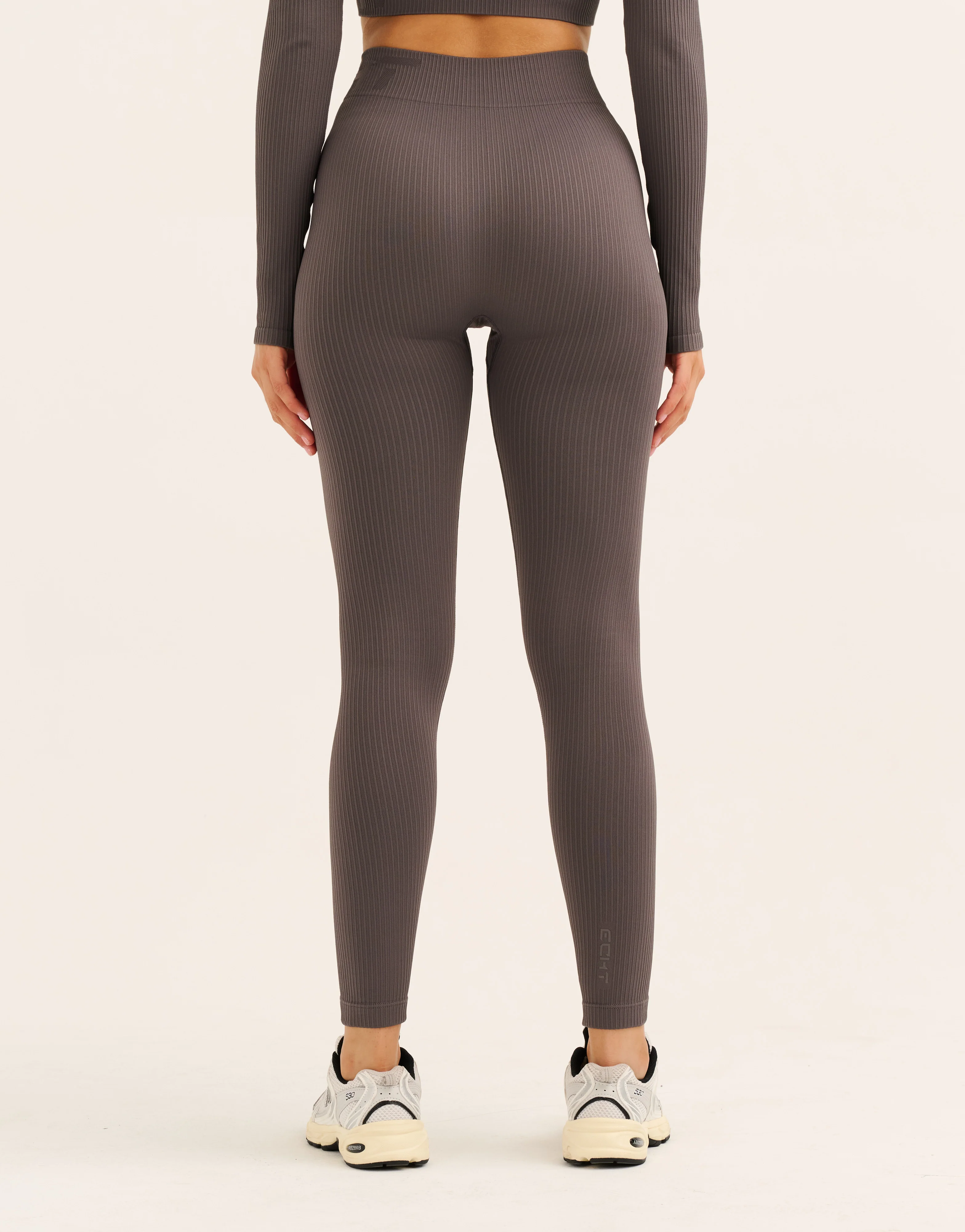 Arise Comfort Mid-Waist Leggings - Slate - Image 8