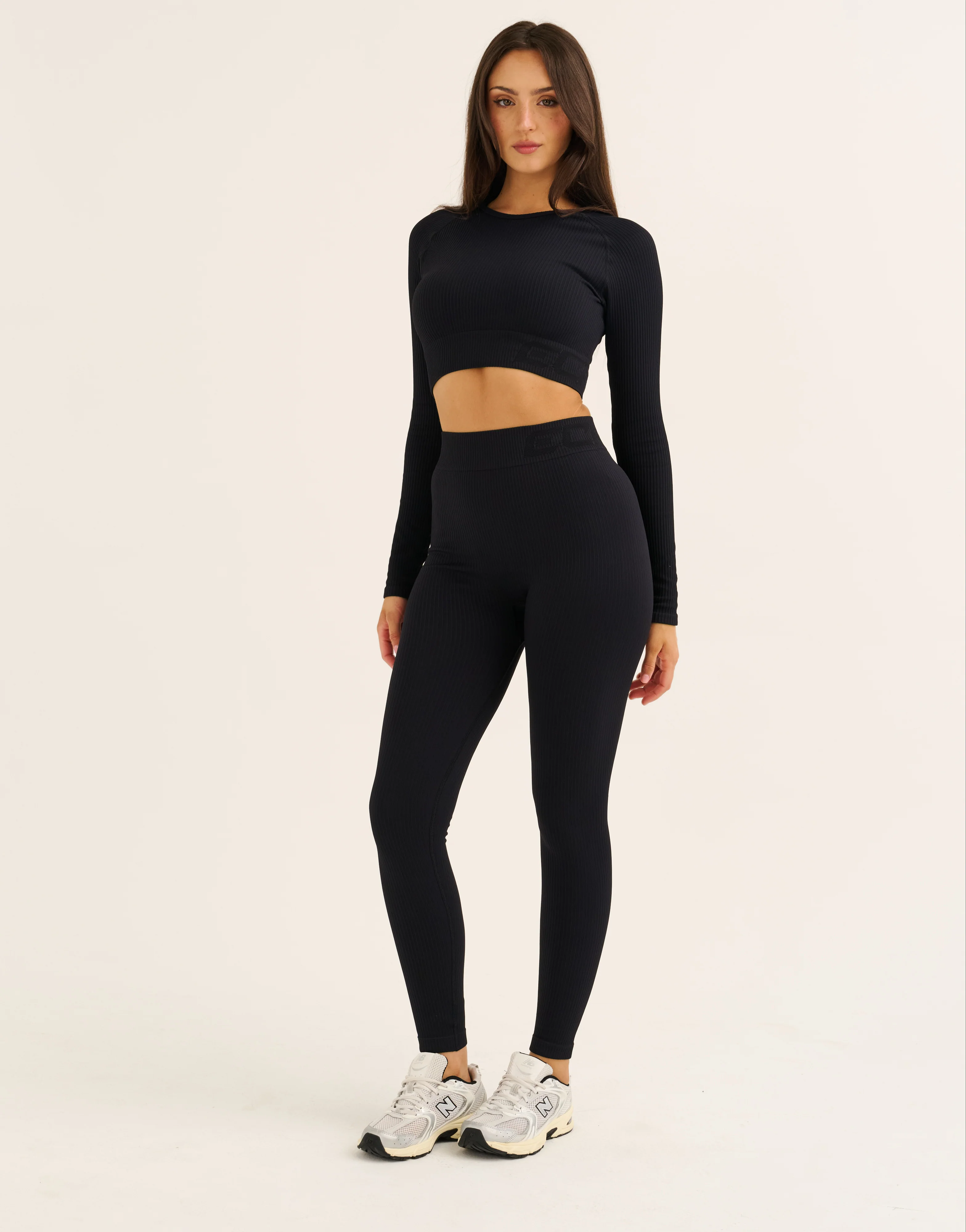 Arise Comfort Mid-Waist Leggings - Stealth Black - Image 7