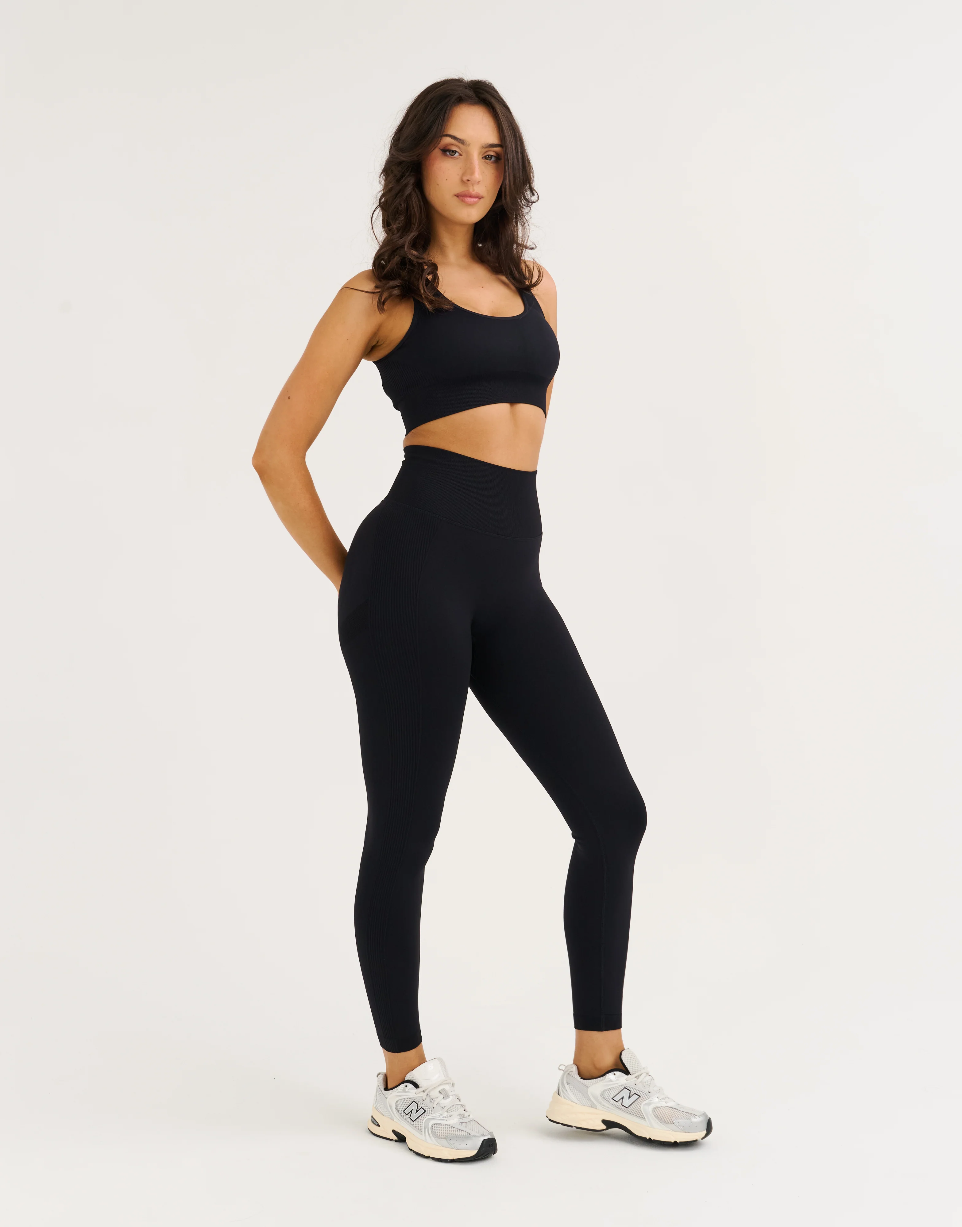 Arise Essential Leggings V2 - Stealth Black - Image 10