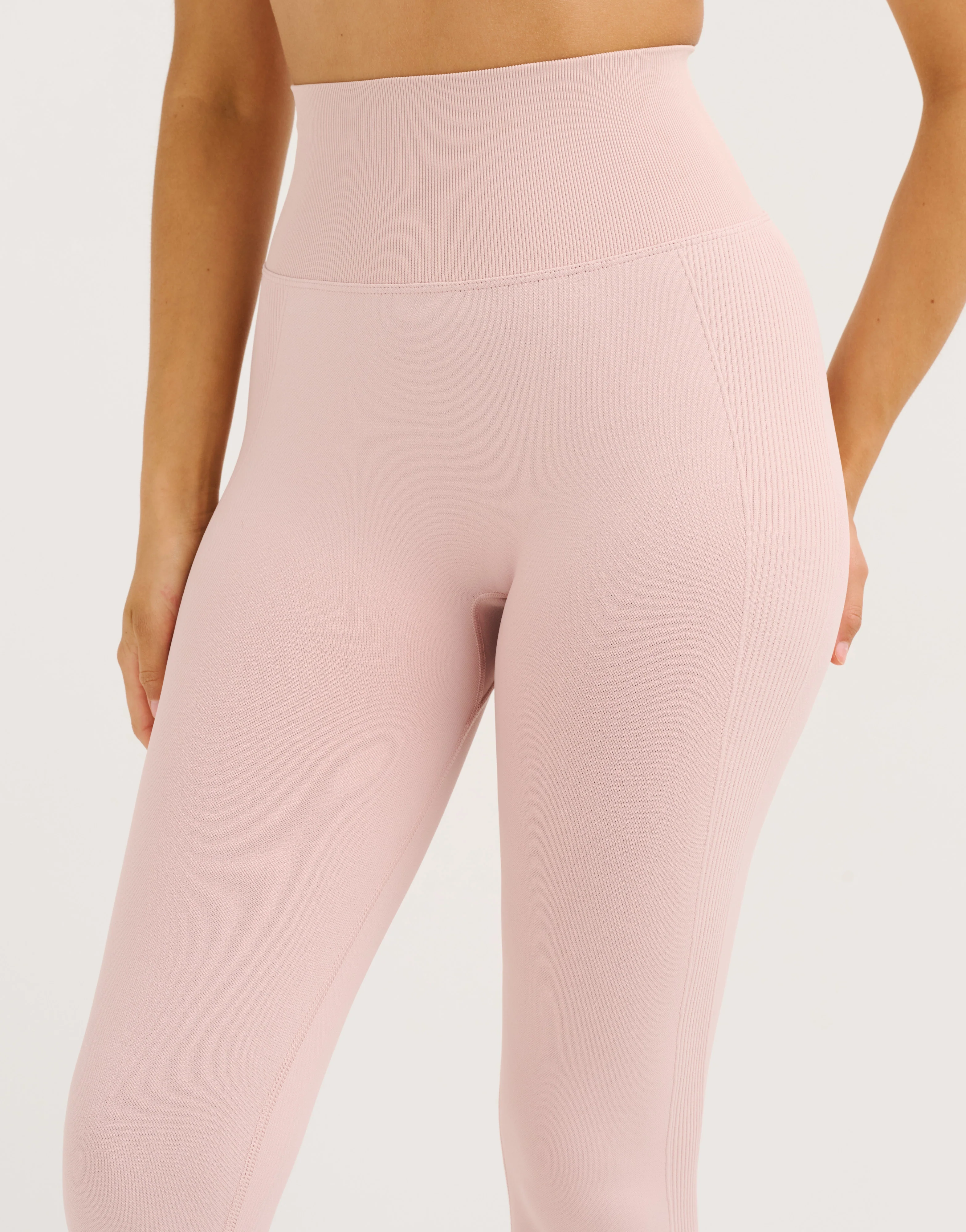 Arise Essential Leggings V2 - Mauve - Image 10