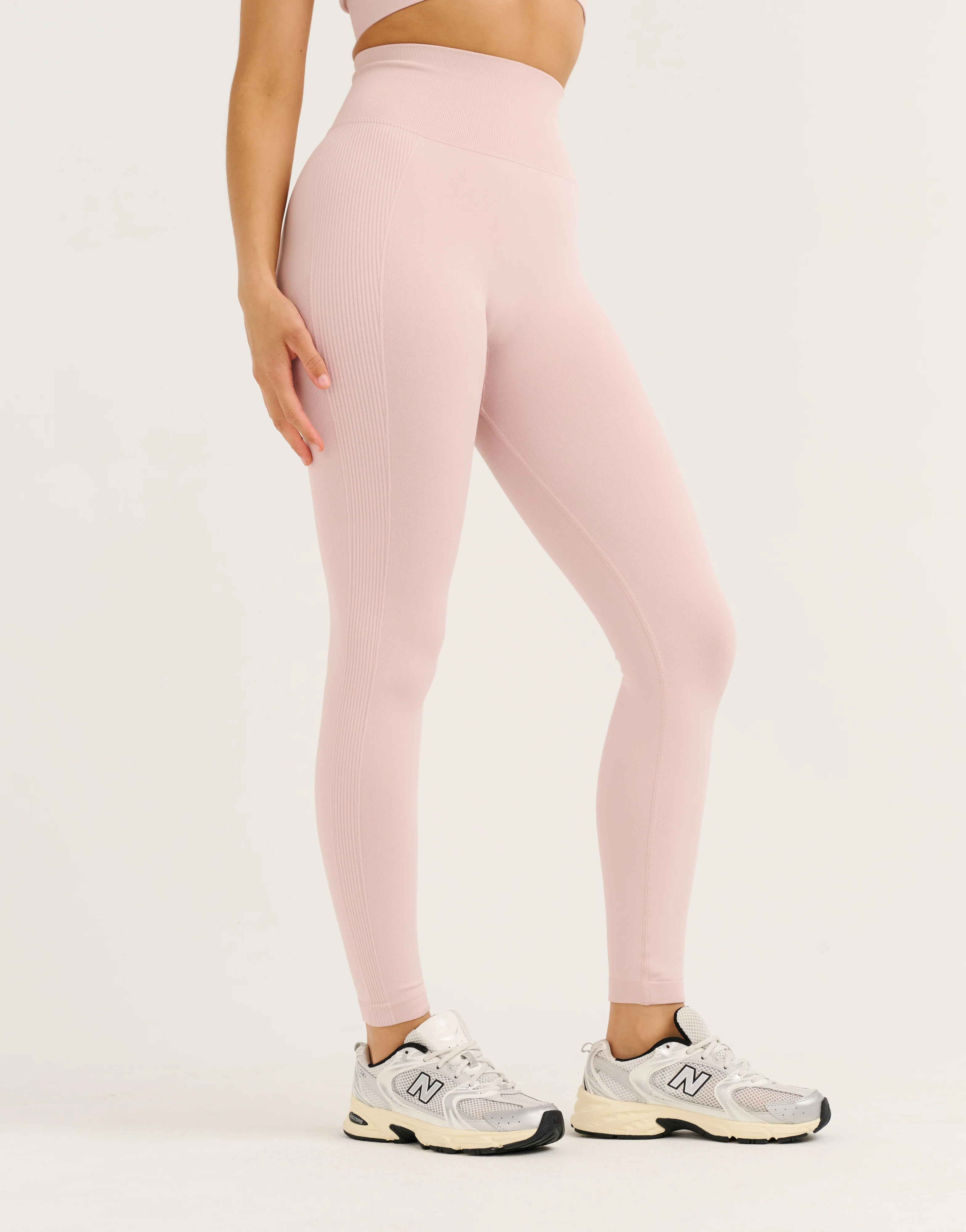 Arise Essential Leggings V2 - Mauve - Image 6