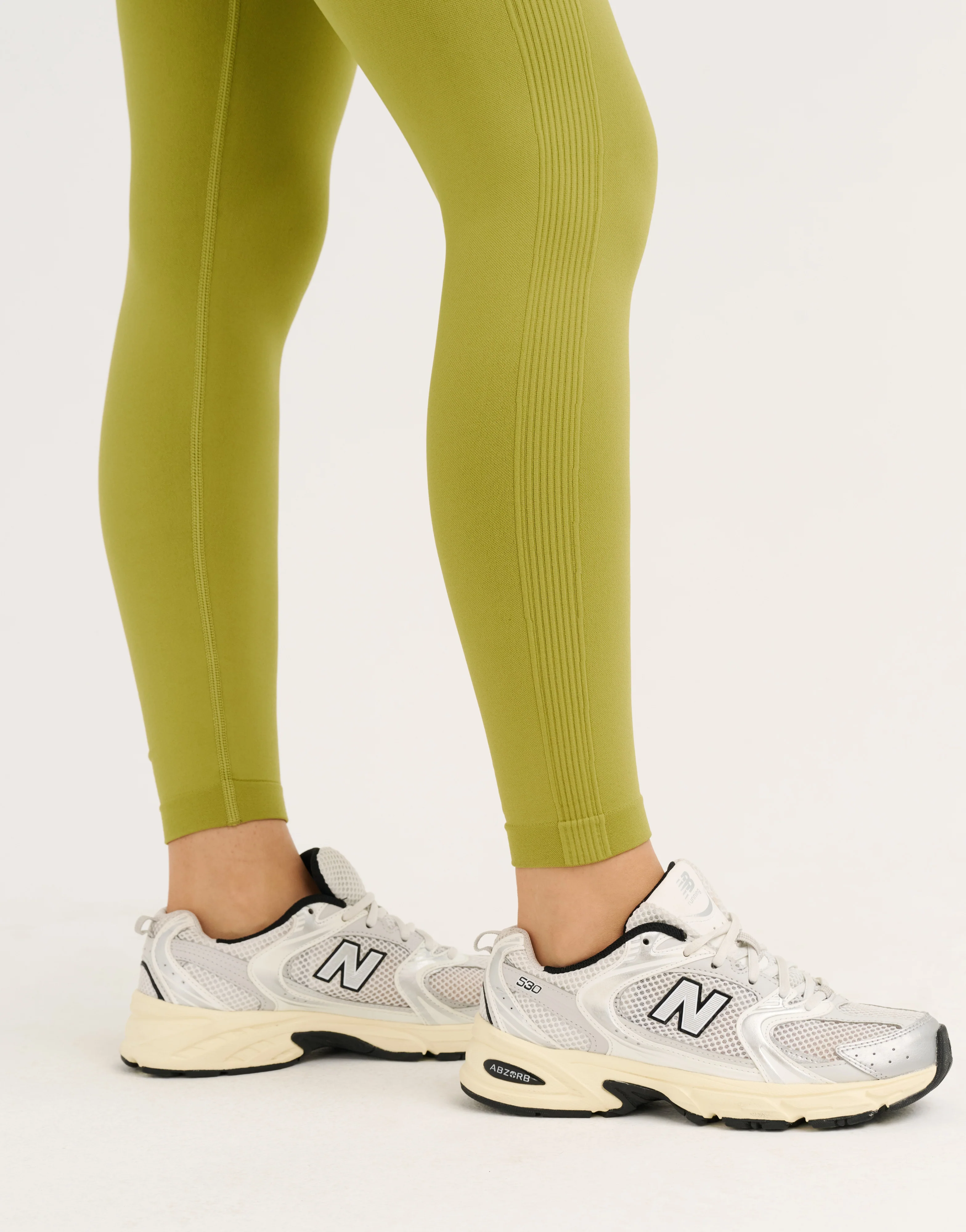 Arise Essential Leggings V2 - Olive - Image 11