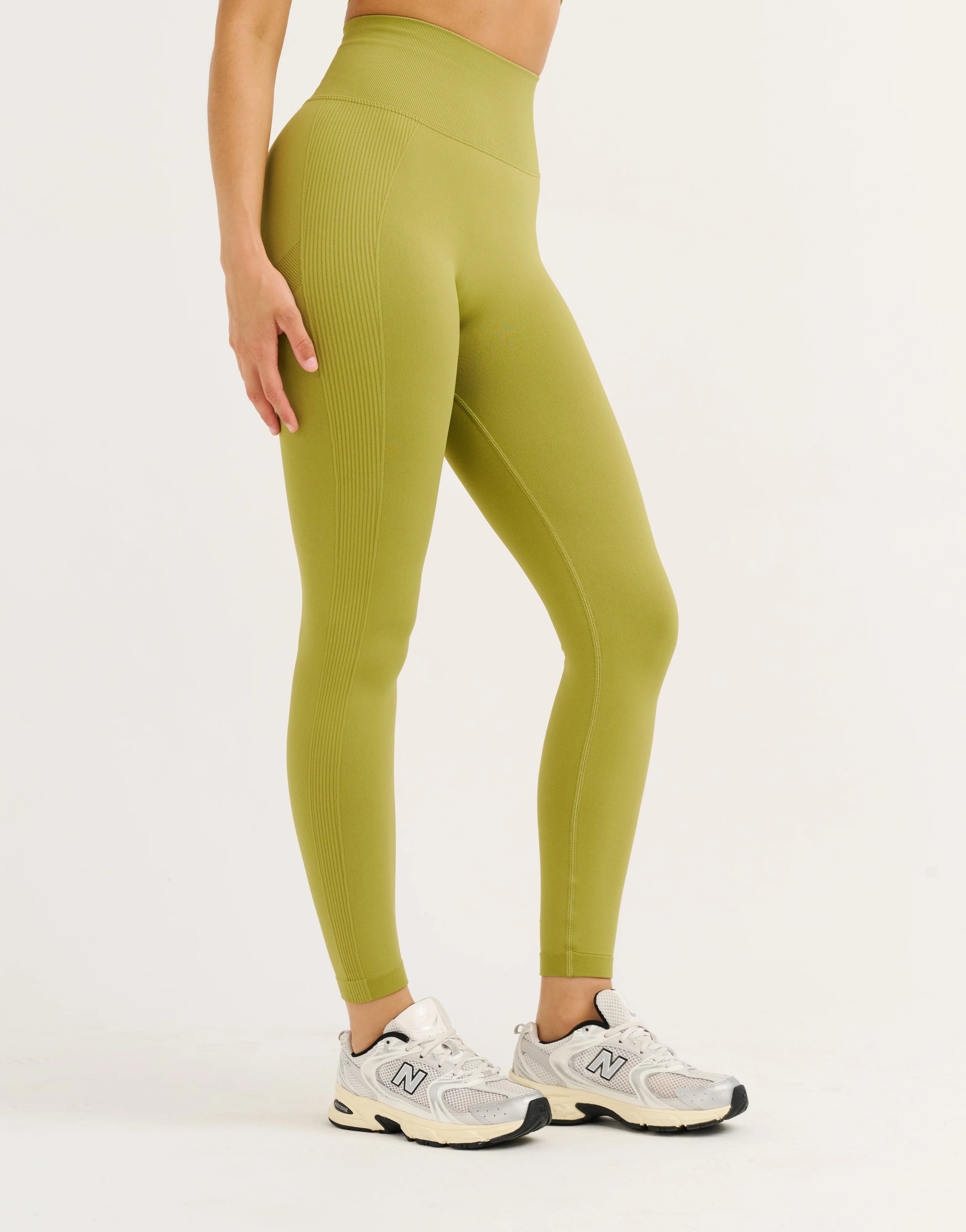 Arise Essential Leggings V2 - Olive - Image 8