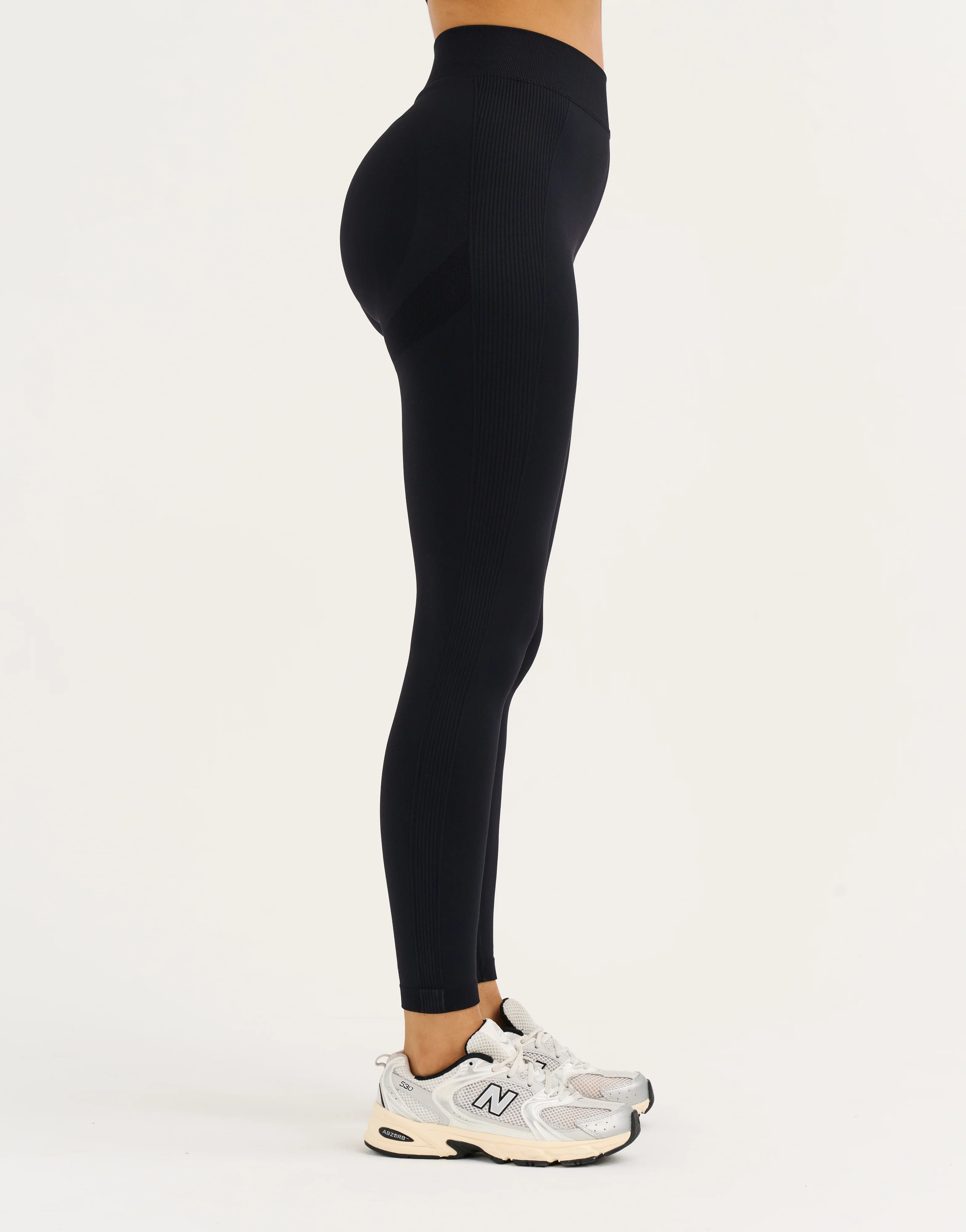 Arise Essential Mid-Waist Leggings V2 - Stealth Black - Image 5