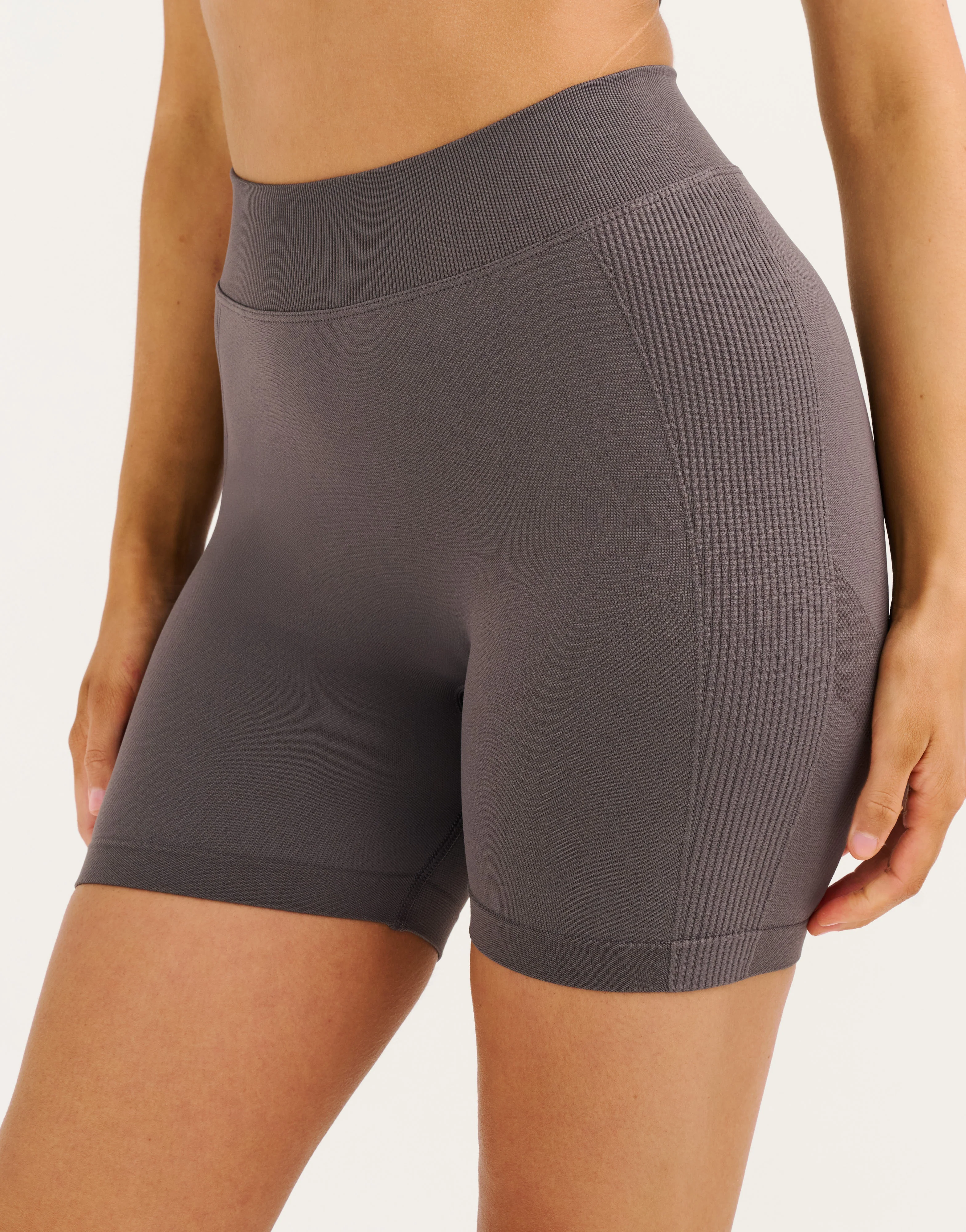 Arise Essential Mid-Waist Shorts V2 - Slate Grey - Image 2