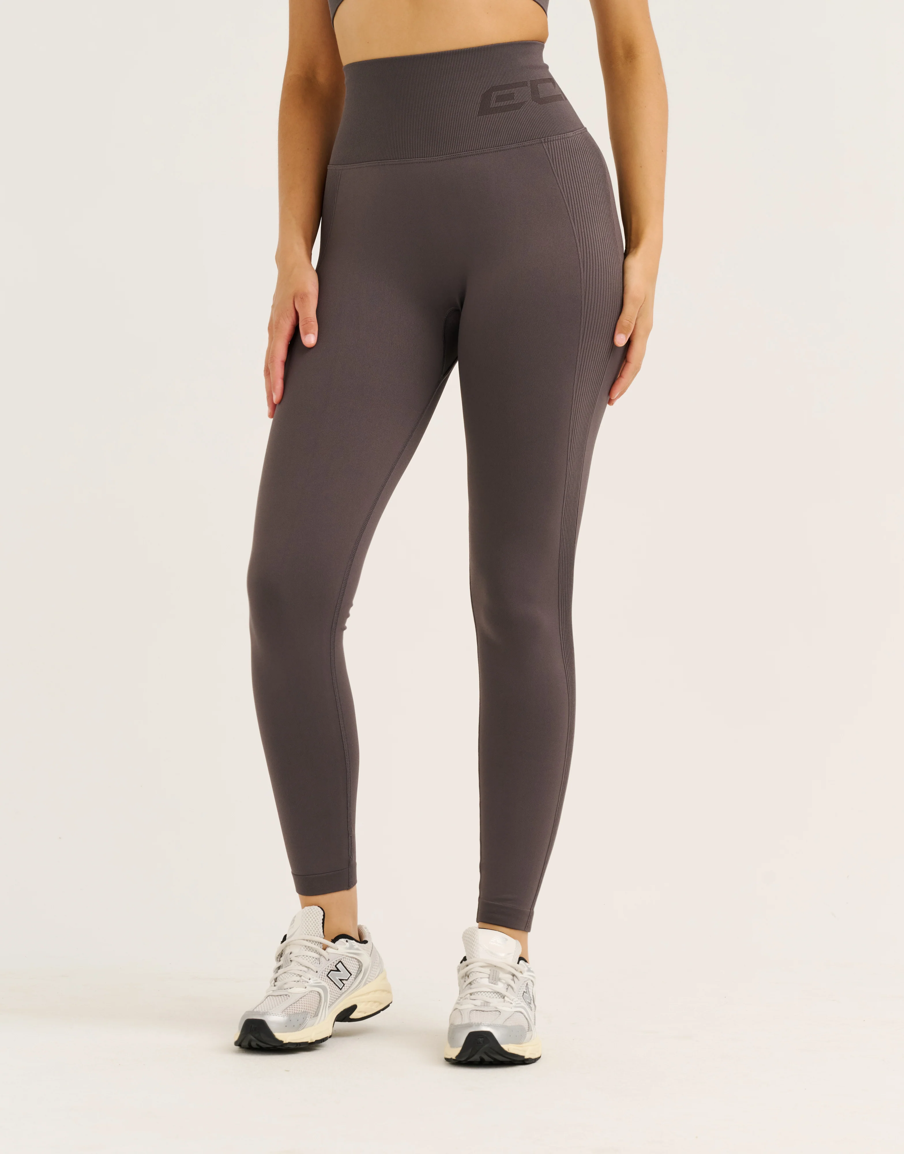 Arise Scrunch Leggings V2 - Slate Grey - Image 4