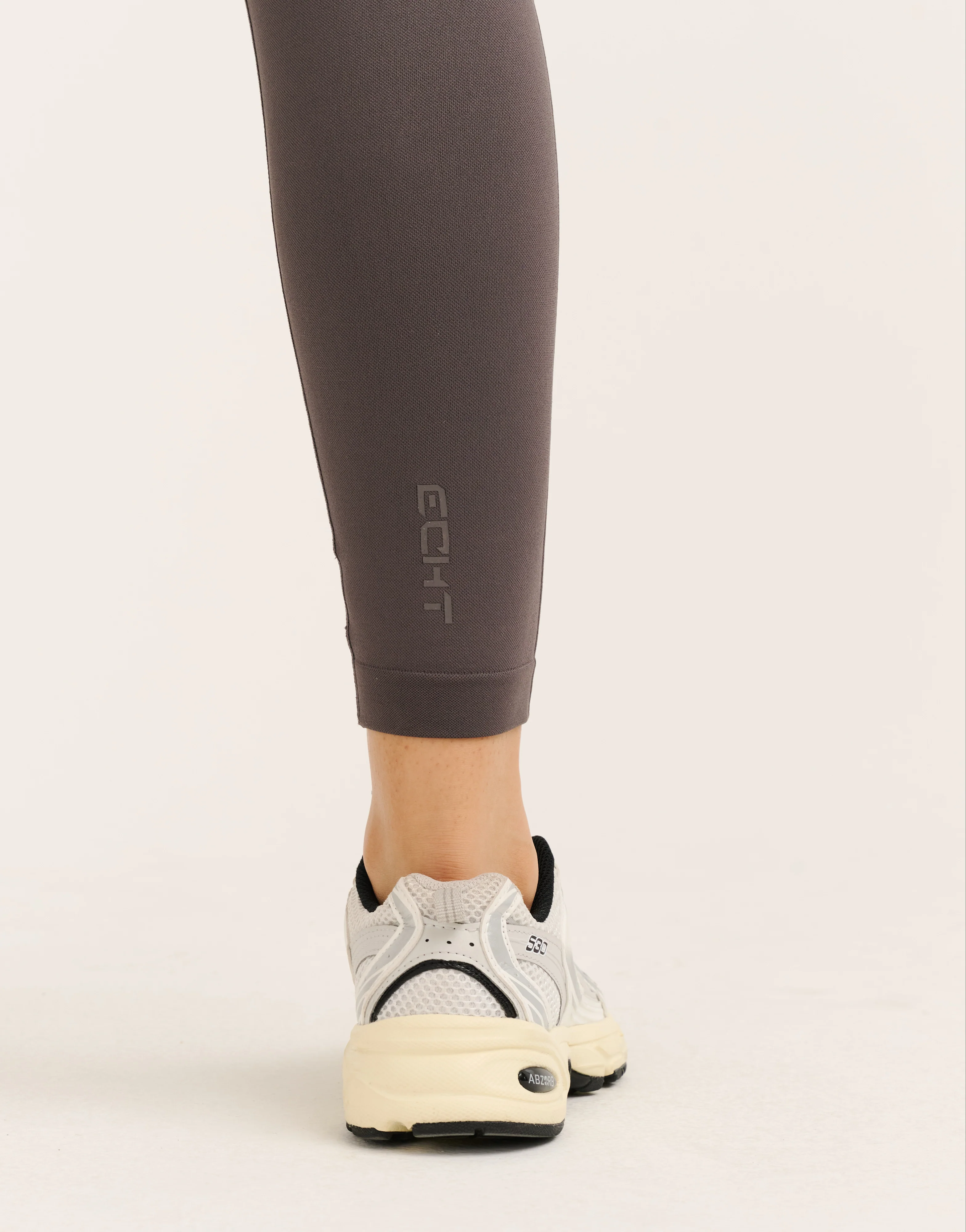 Arise Scrunch Leggings V2 - Slate Grey - Image 9