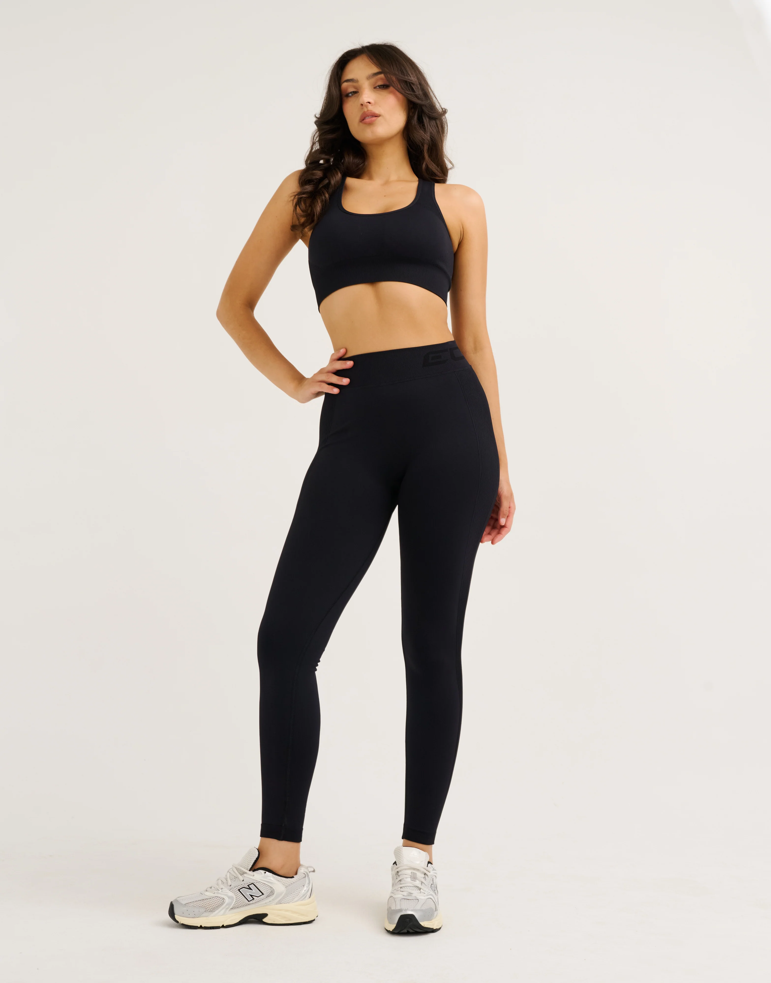 Arise Scrunch Mid-Waist Leggings - Stealth Black - Image 4