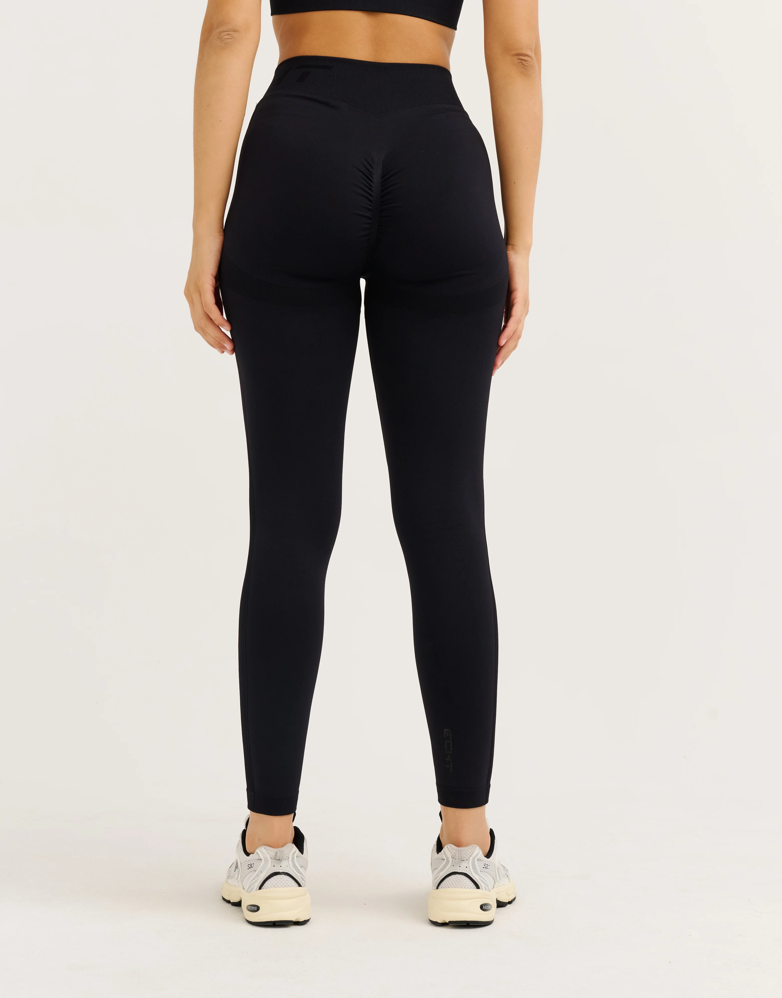 Arise Scrunch Mid-Waist Leggings - Stealth Black - Image 6