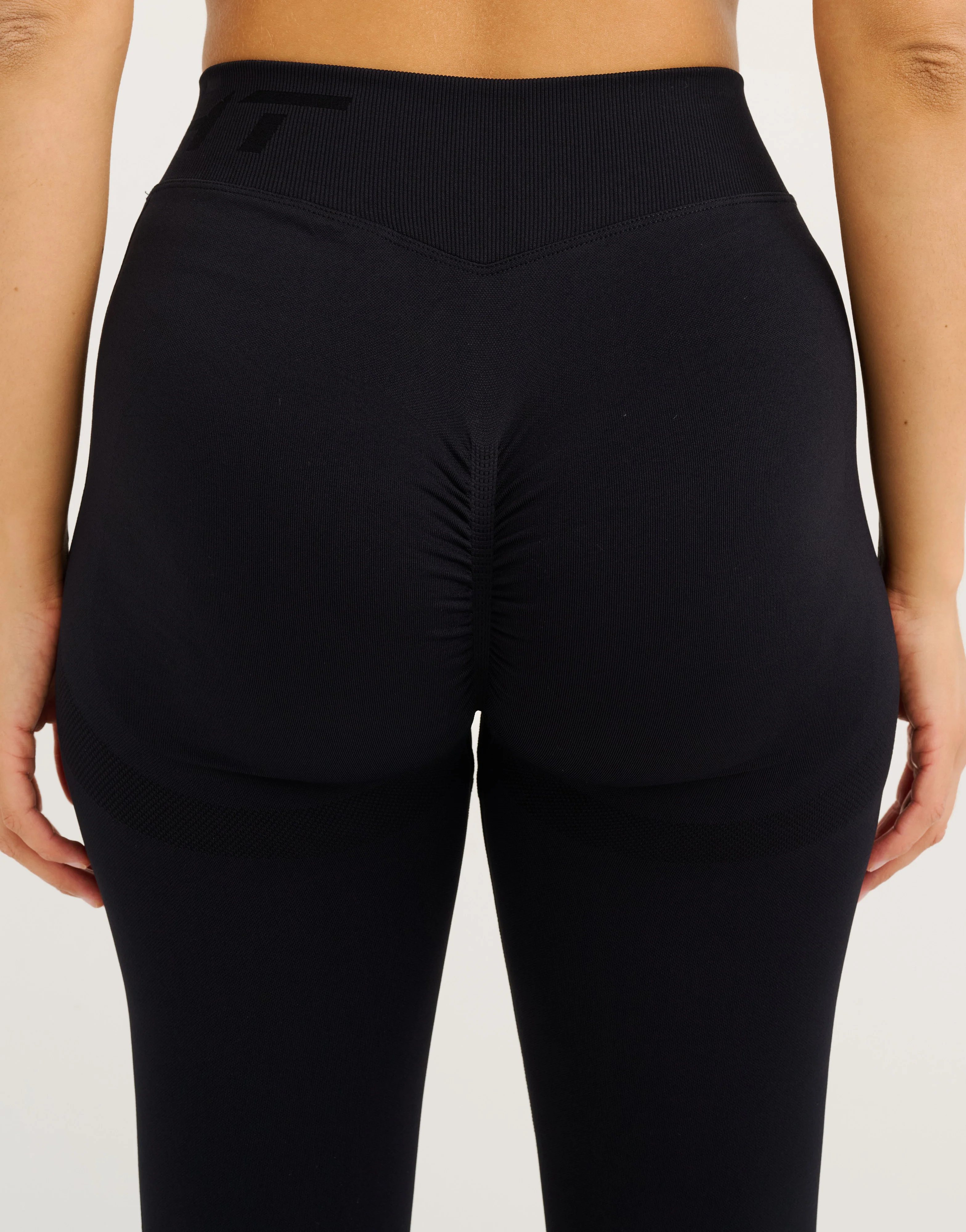 Arise Scrunch Mid-Waist Leggings - Stealth Black - Image 8
