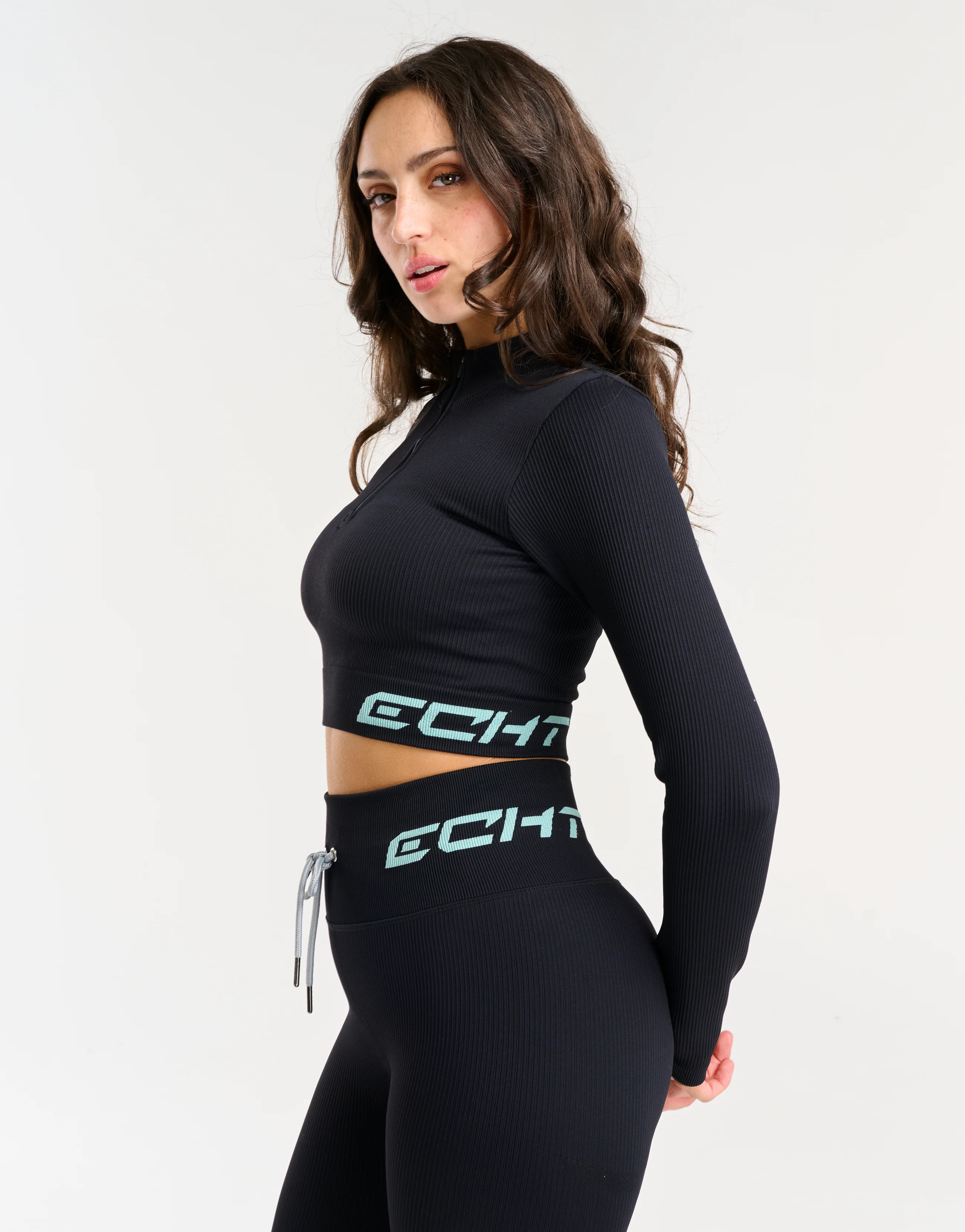 Arise Style Cropped Long Sleeve - Black with Mint - Image 3