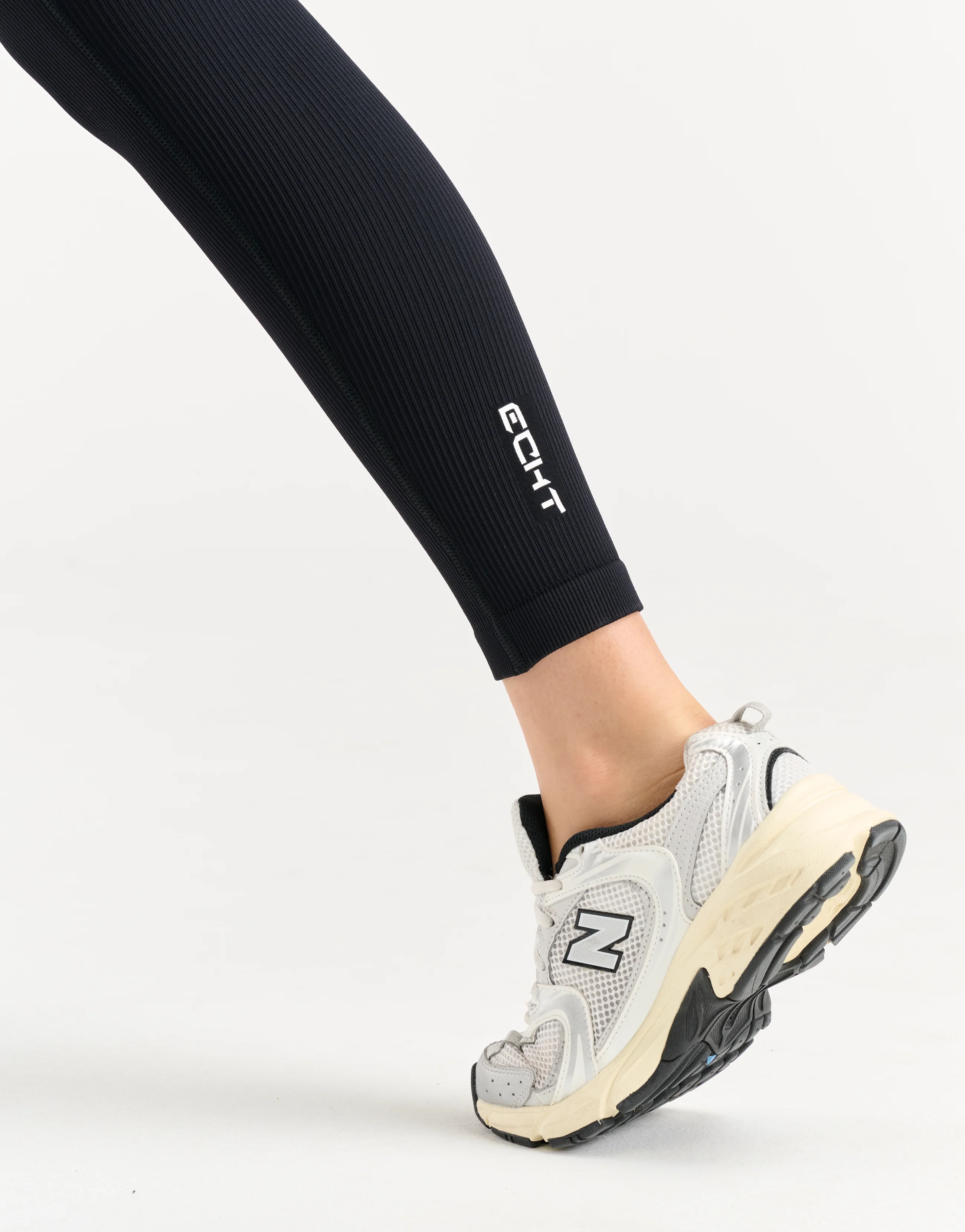 Arise Style Leggings - Black with Mint - Image 11