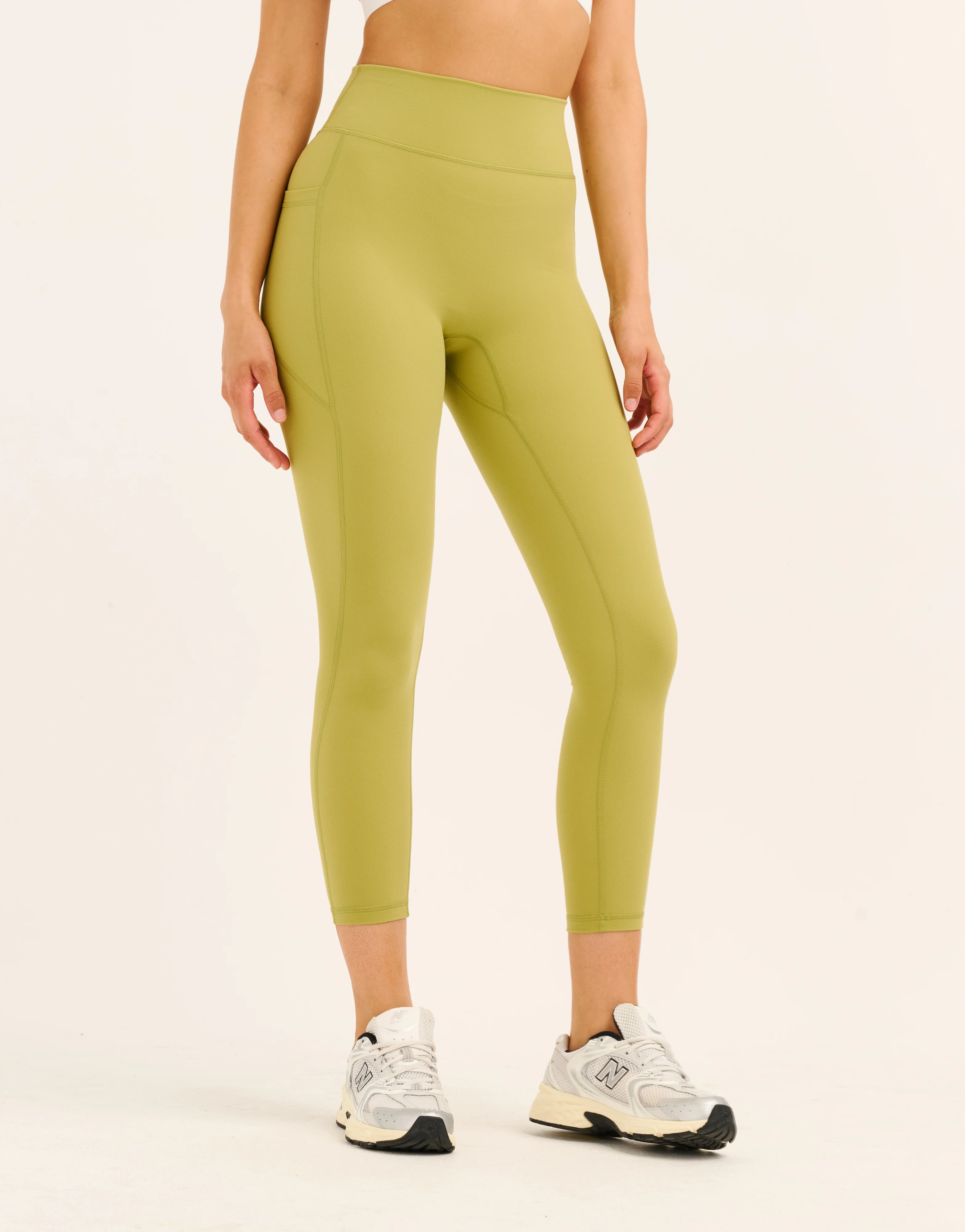 Ascend Pocket Leggings 23" - Olive - Image 6