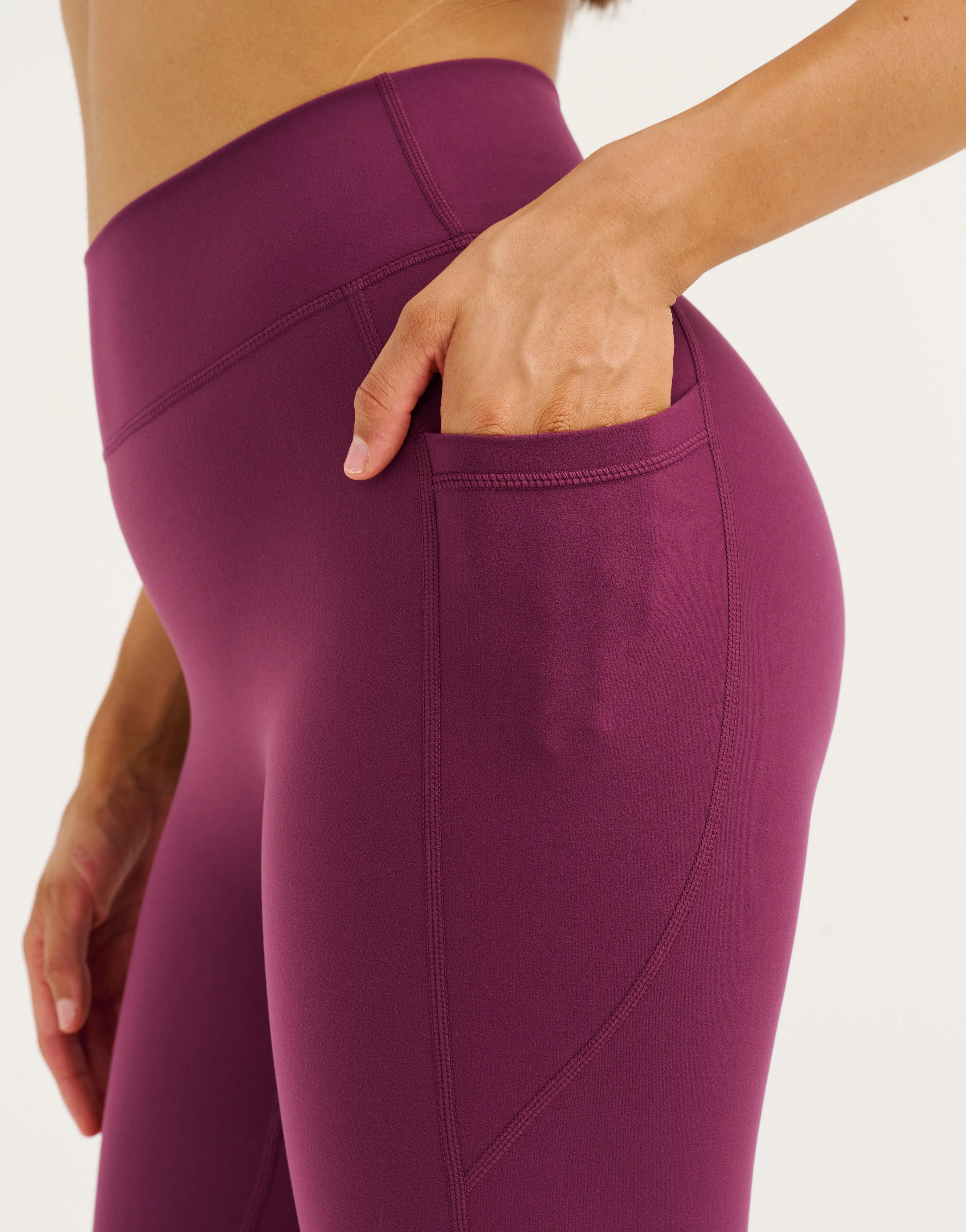Ascend Pocket Leggings 25" - Blackberry - Image 10