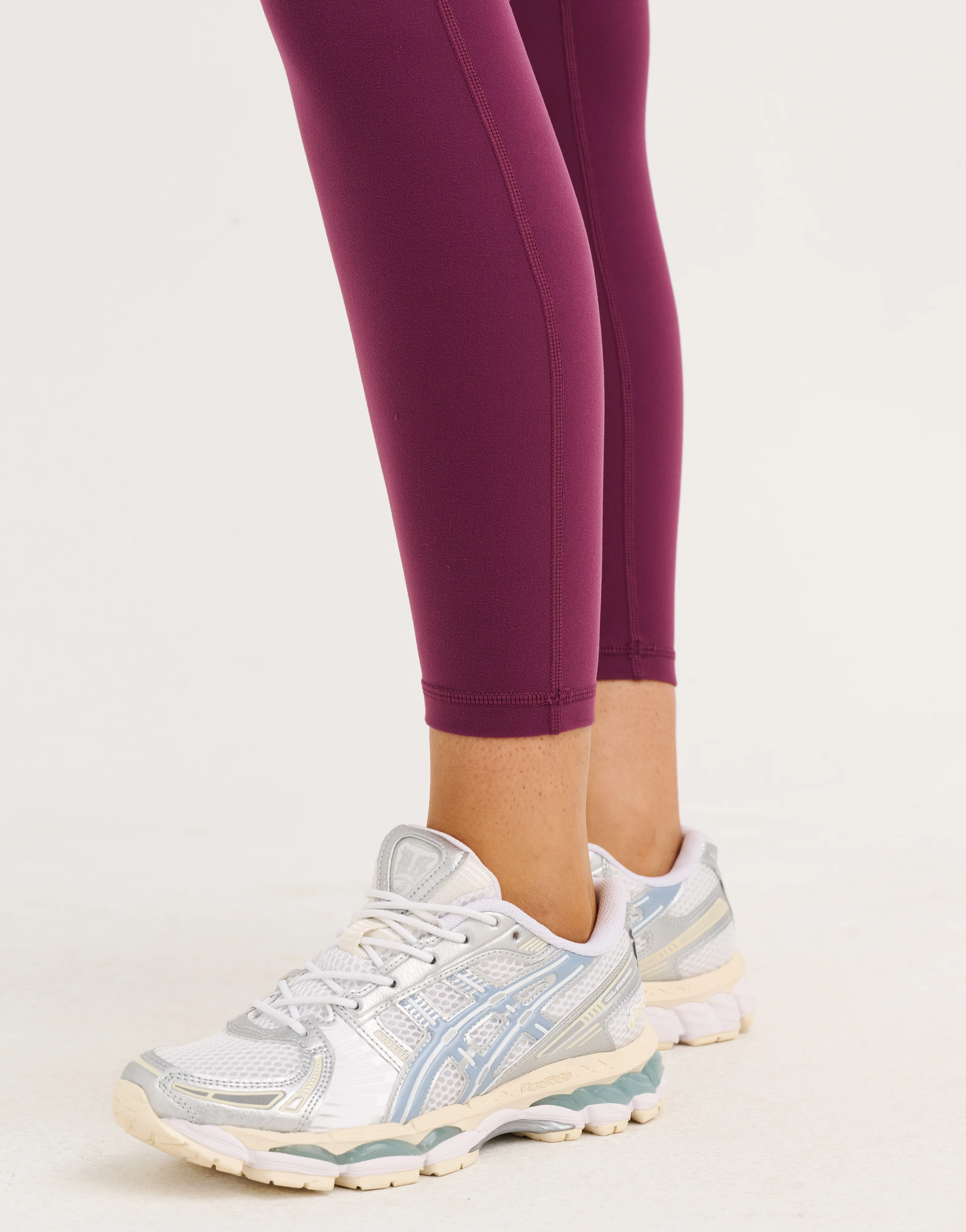 Ascend Pocket Leggings 25" - Blackberry - Image 11