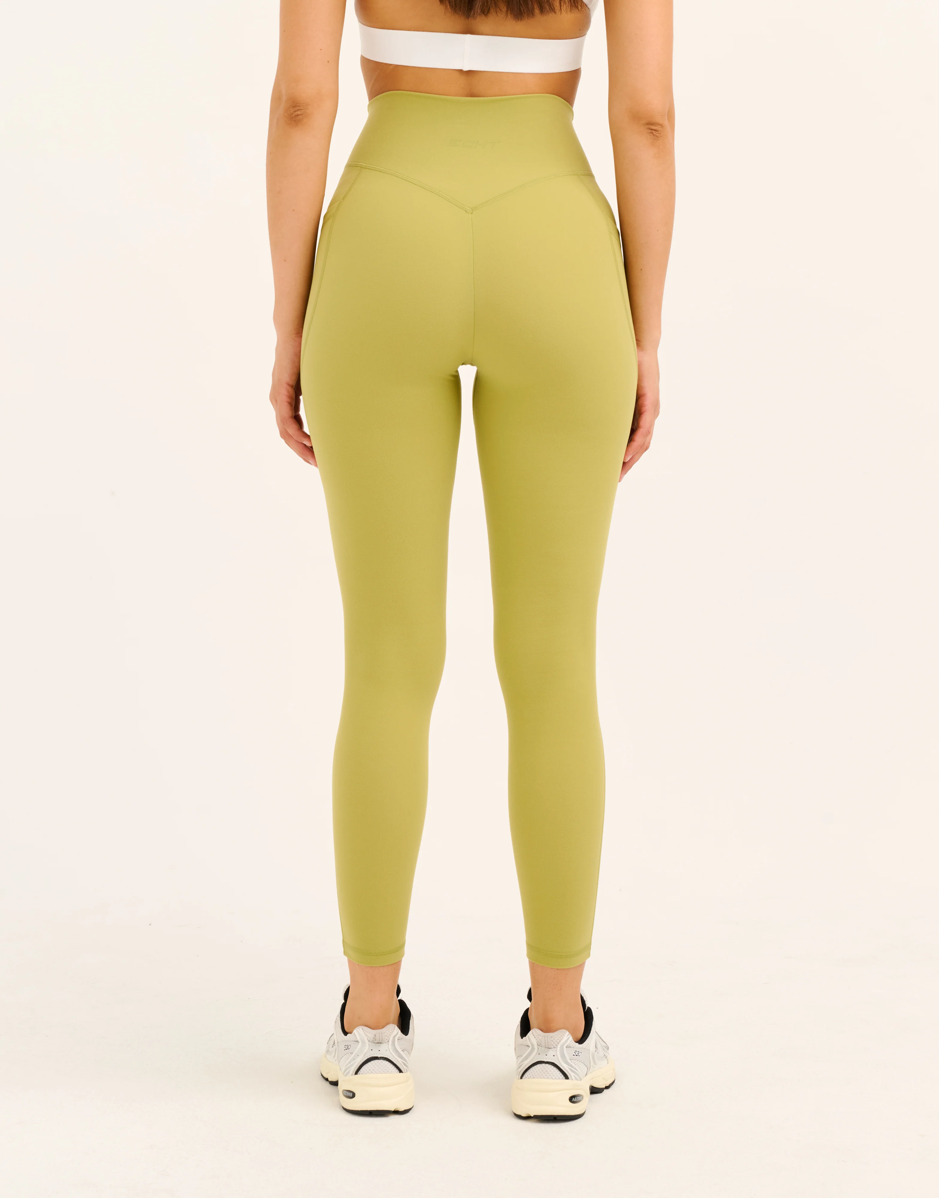 Ascend Pocket Leggings 25" - Olive - Image 7