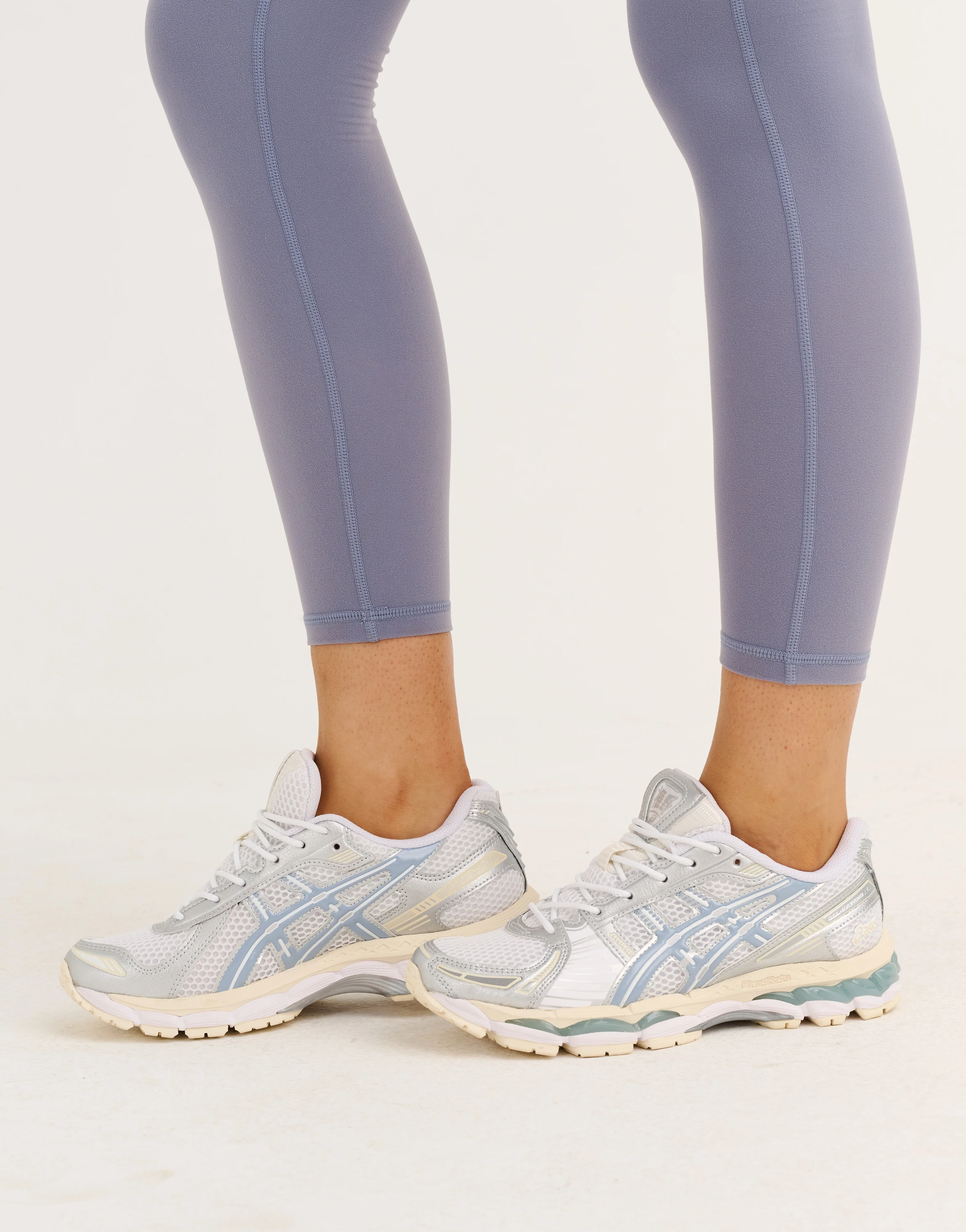 Ascend Pocket Leggings 25" - Washed Blue - Image 13