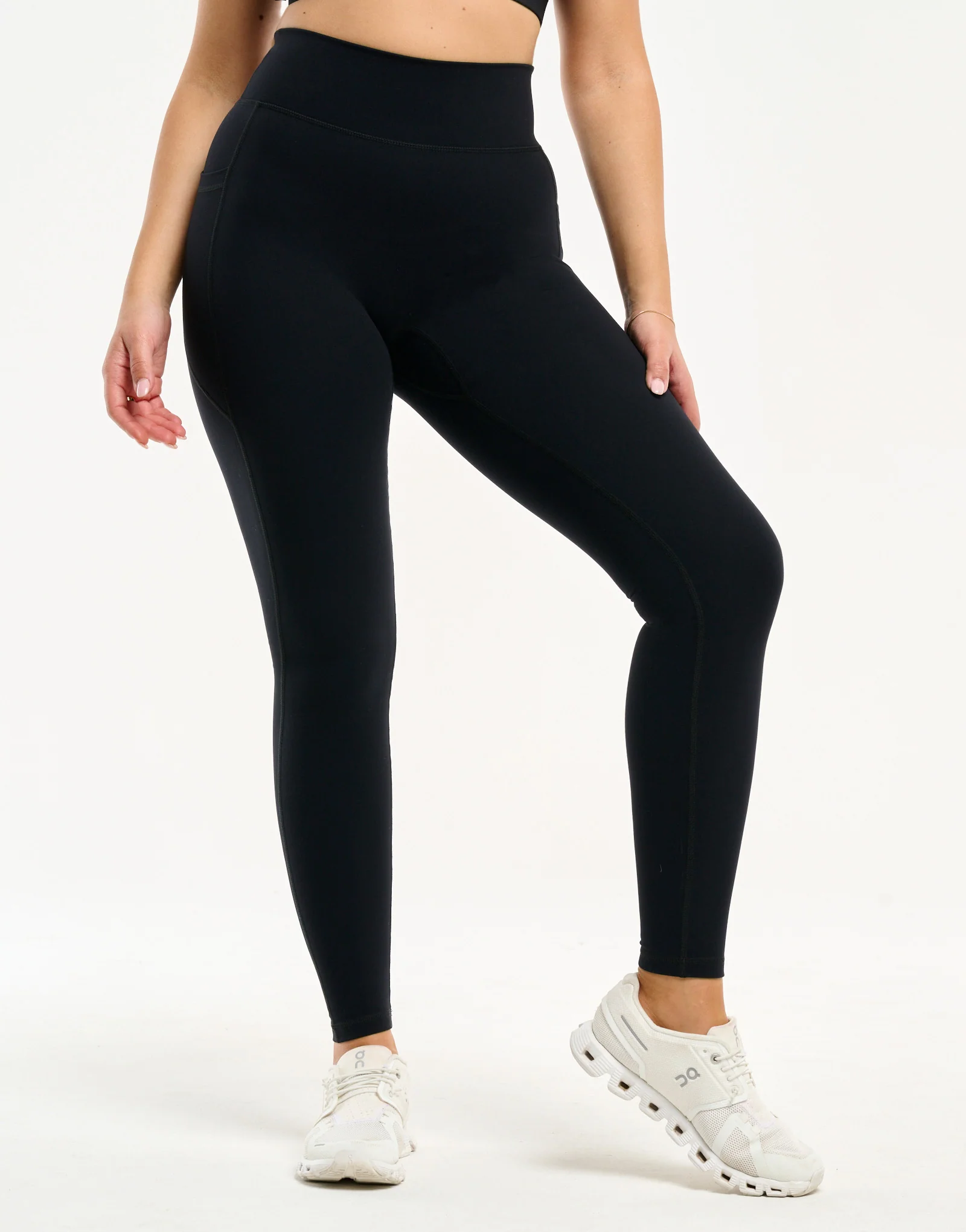 Ascend Pocket Leggings 28" - Black - Image 6