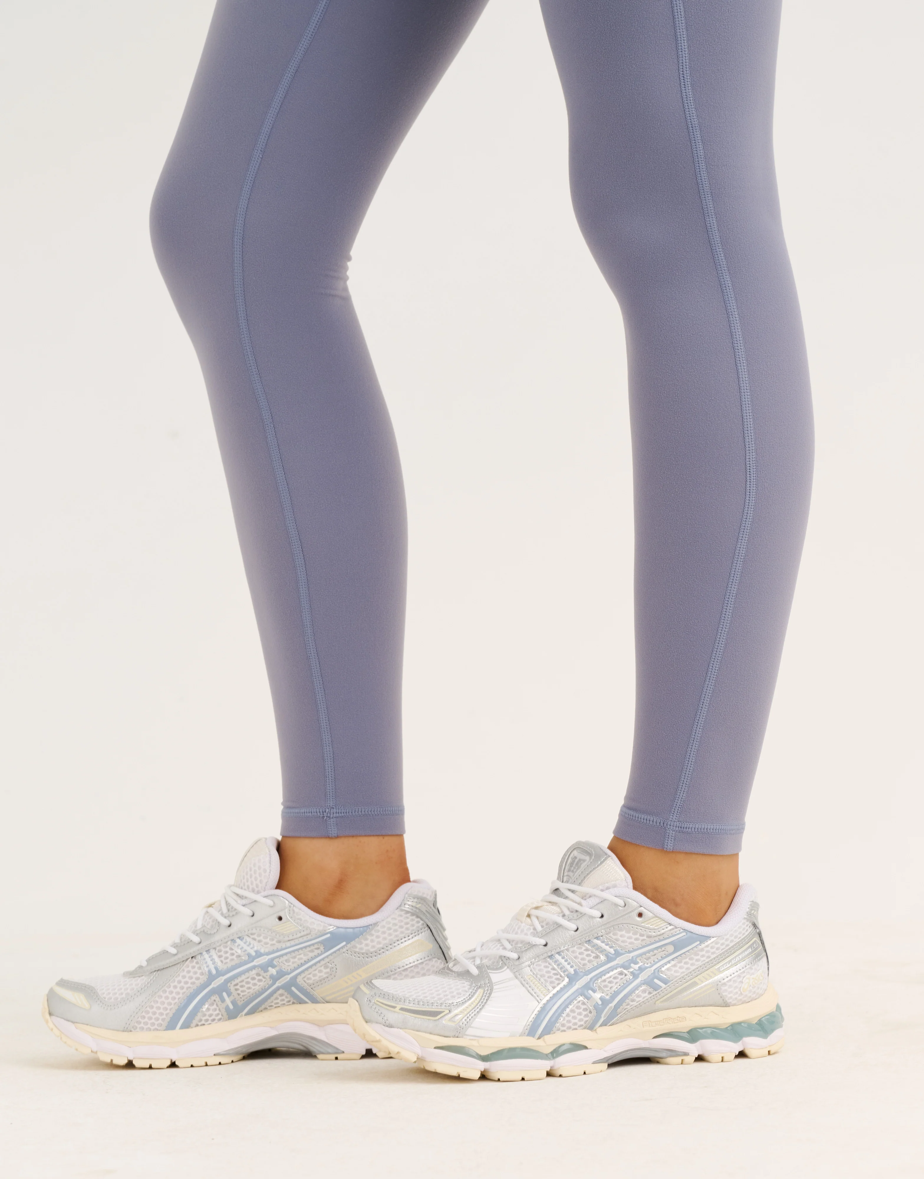 Ascend Pocket Leggings 28" - Washed Blue - Image 16