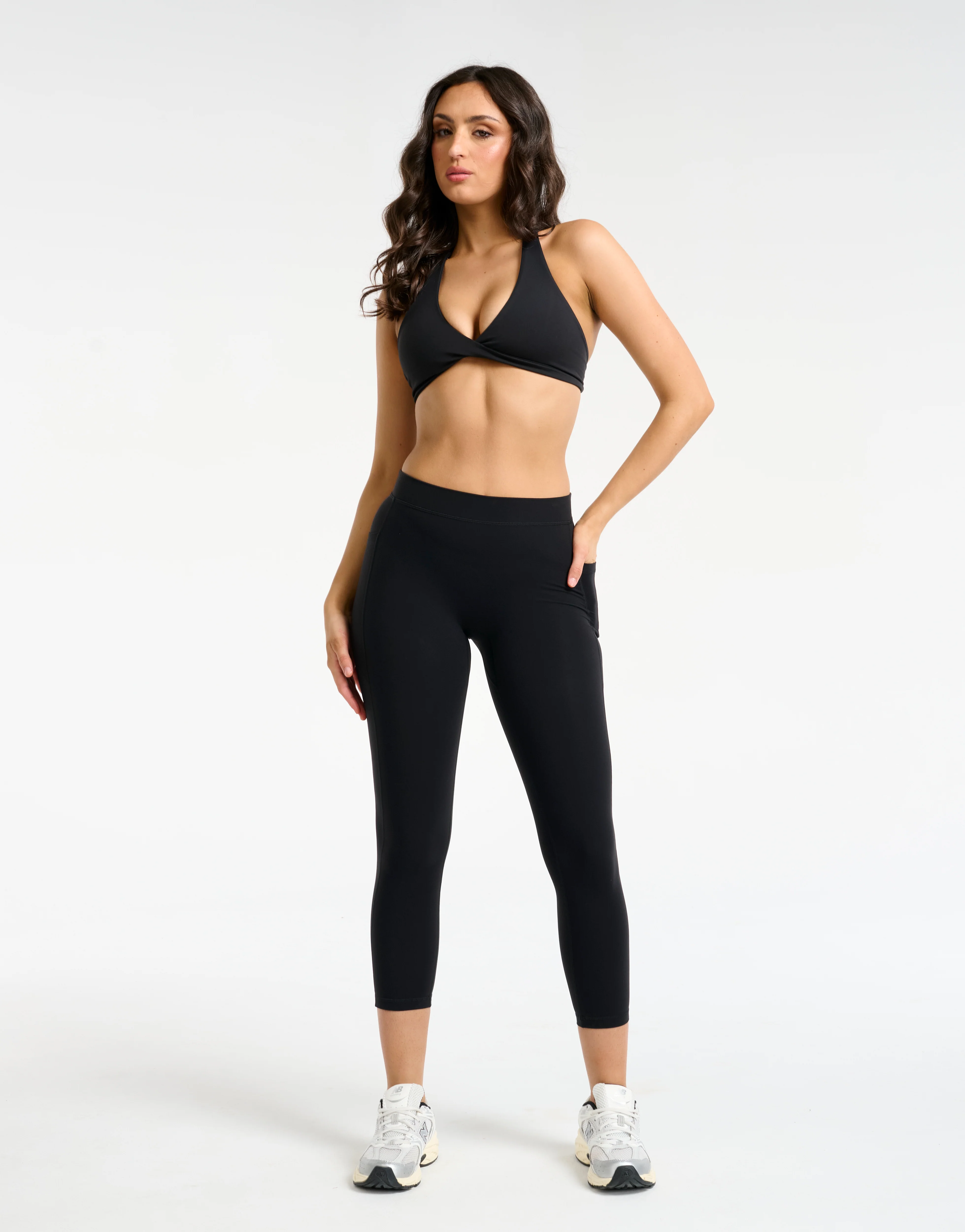 Ascend Pocket Mid-Waist Leggings 23" - Black - Image 10