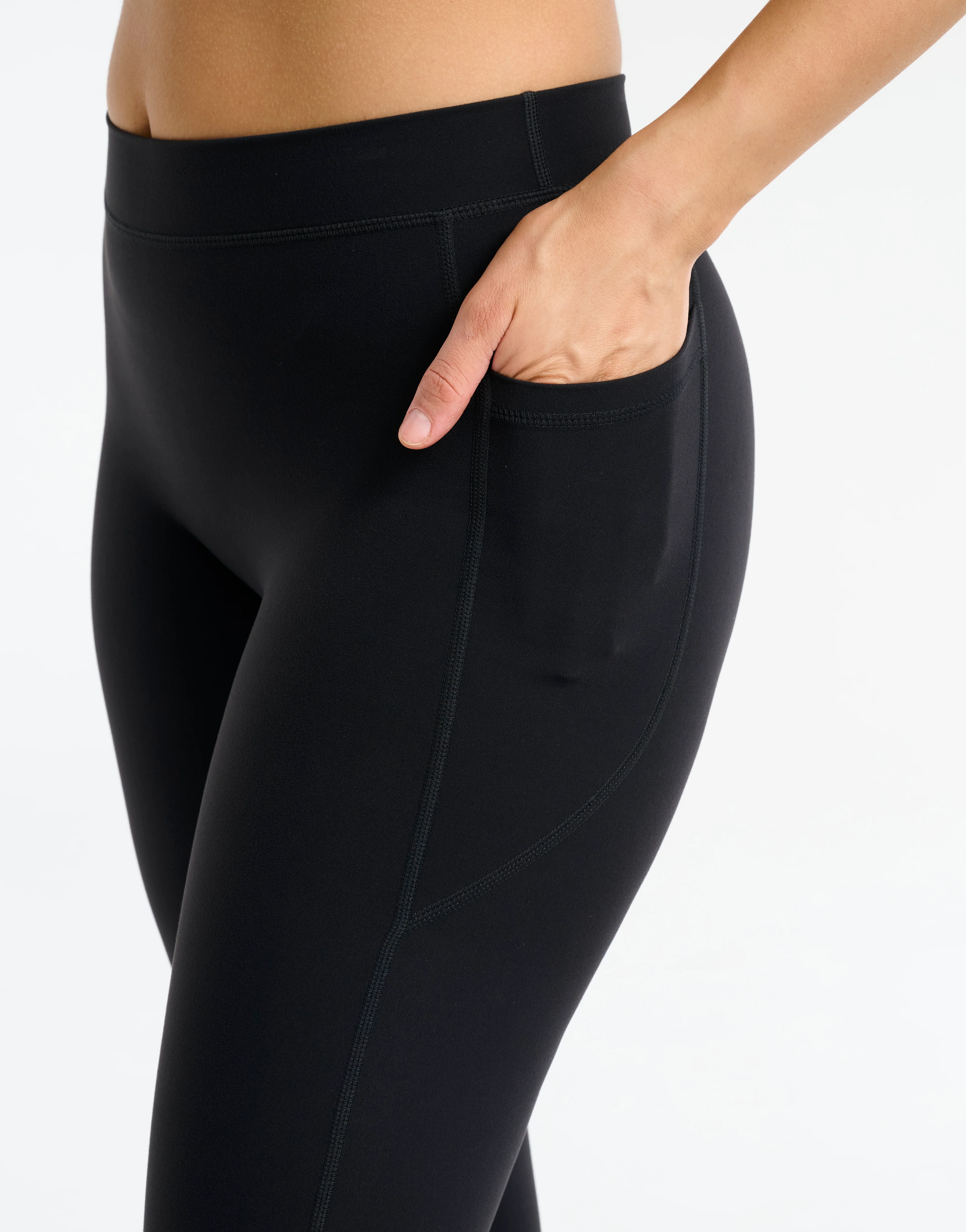 Ascend Pocket Mid-Waist Leggings 23" - Black - Image 13