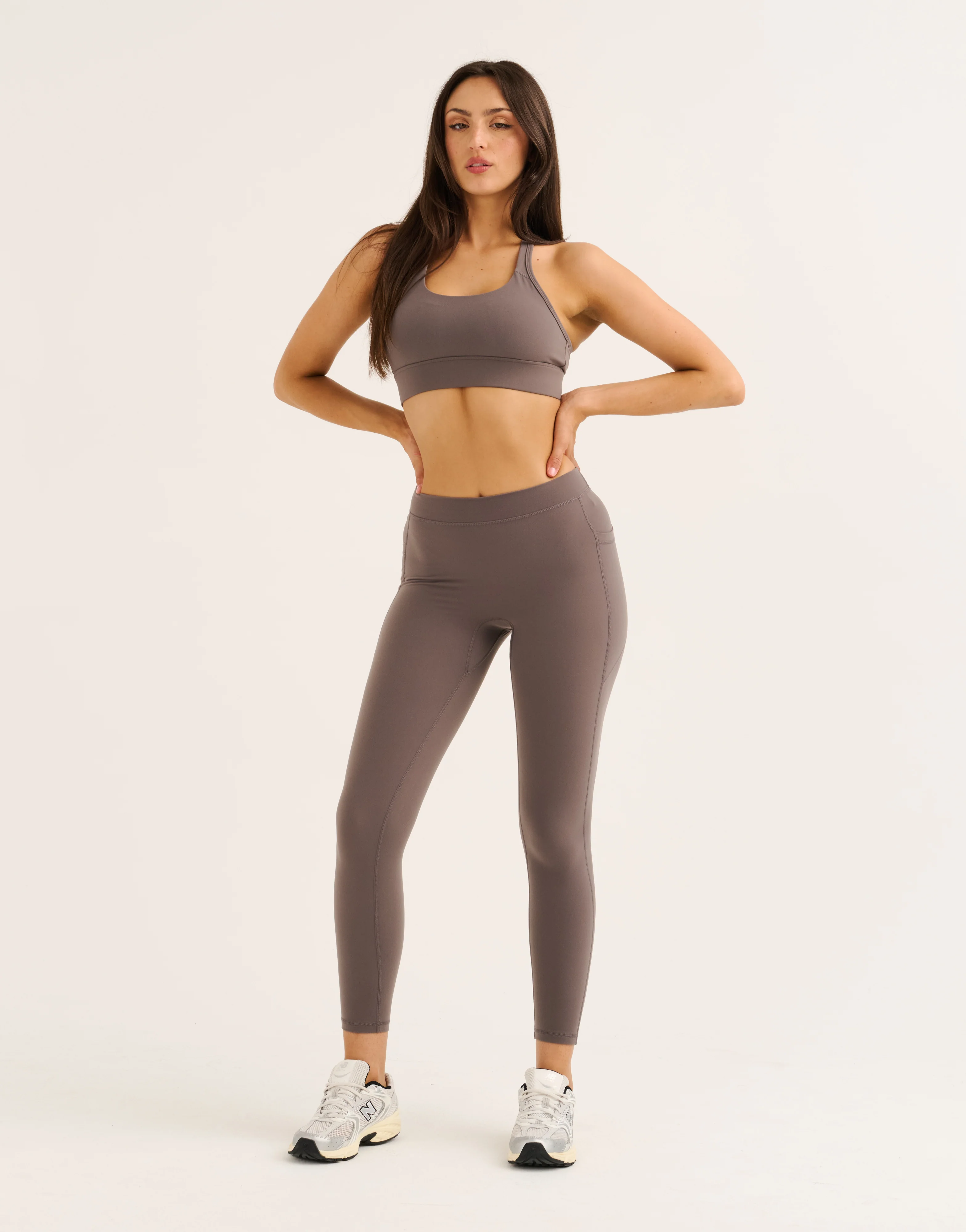 Ascend Pocket Mid-Waist Leggings 25" - Slate Grey - Image 6