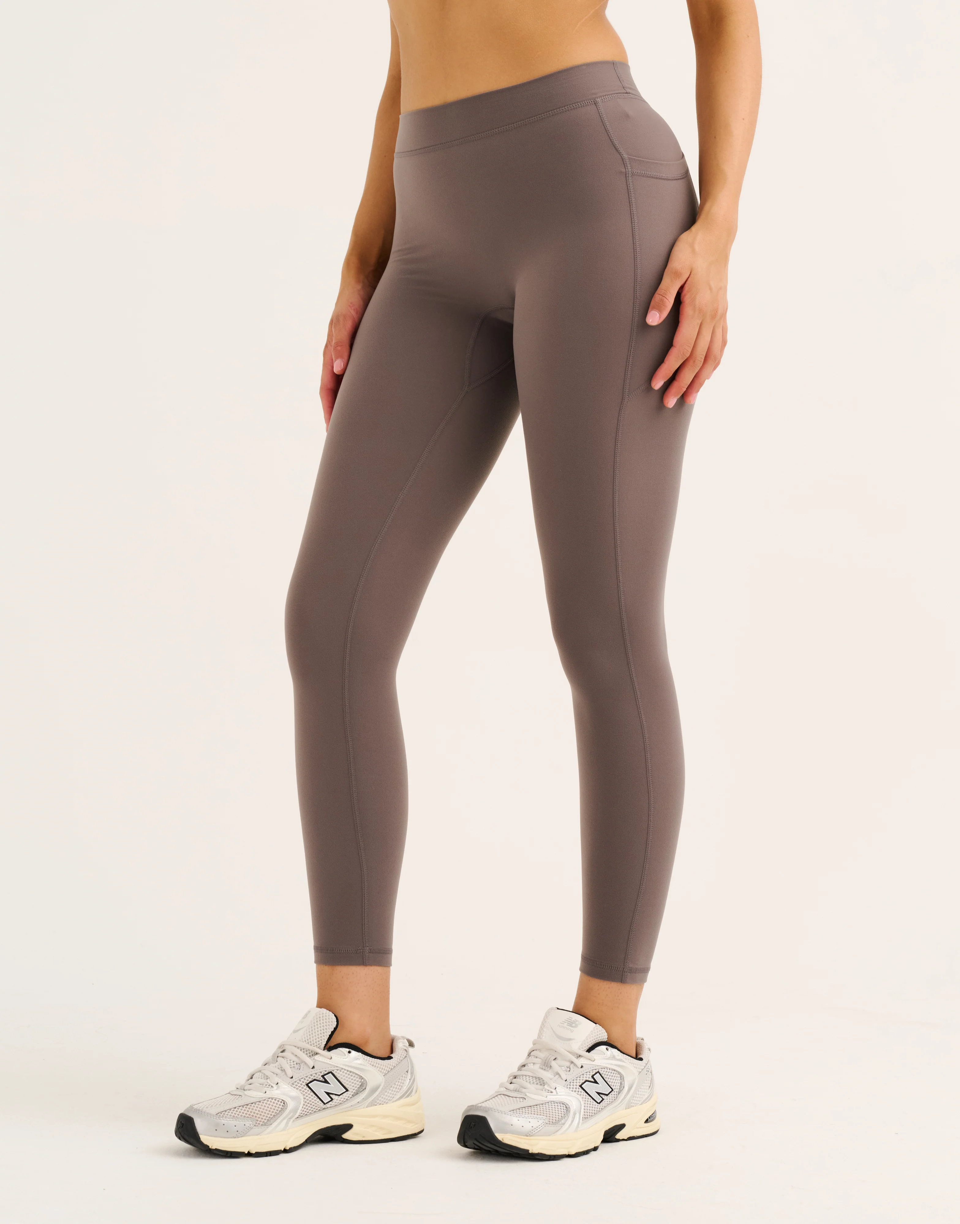 Ascend Pocket Mid-Waist Leggings 25" - Slate Grey - Image 7