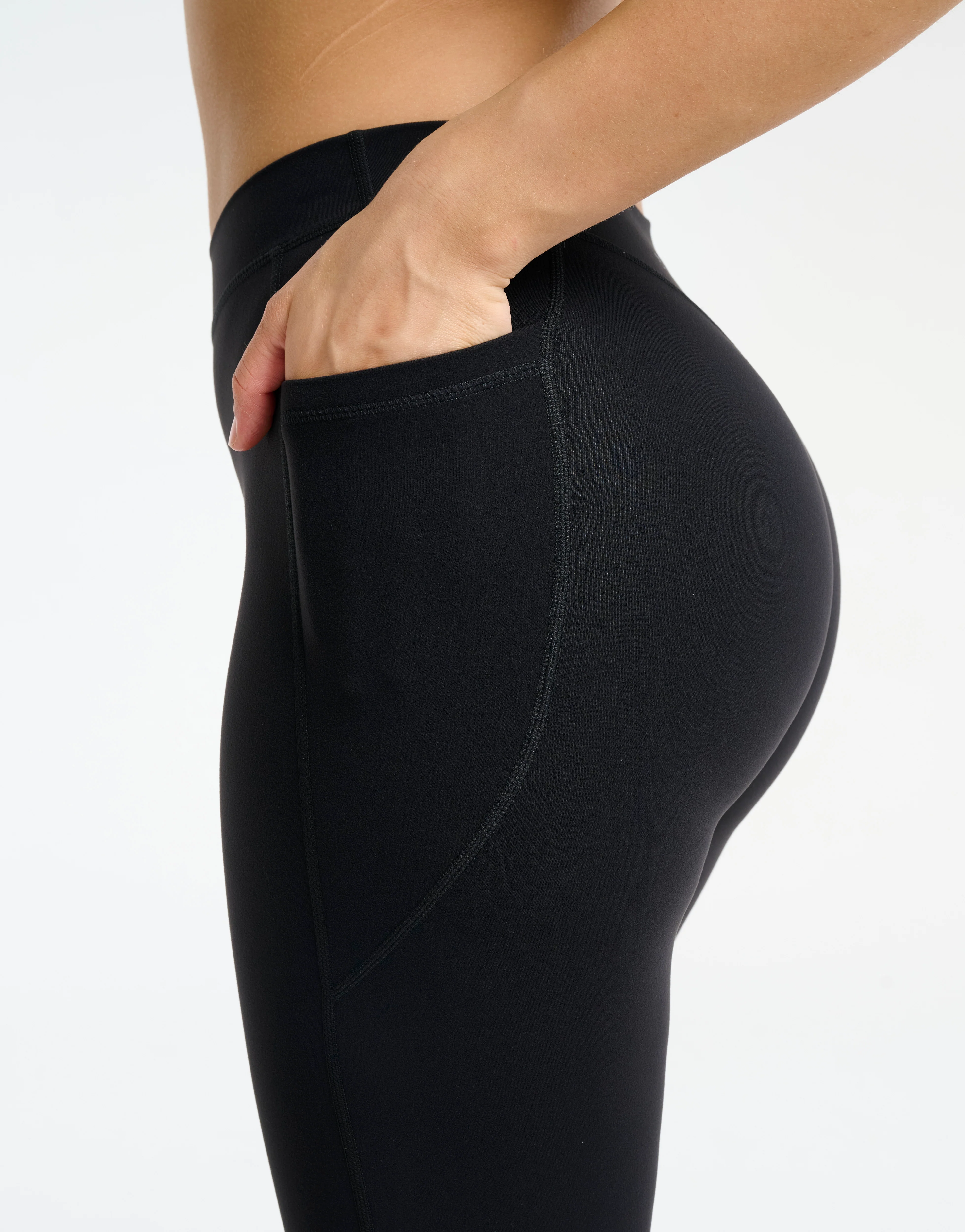 Ascend Pocket Mid-Waist Leggings 28" - Black - Image 13