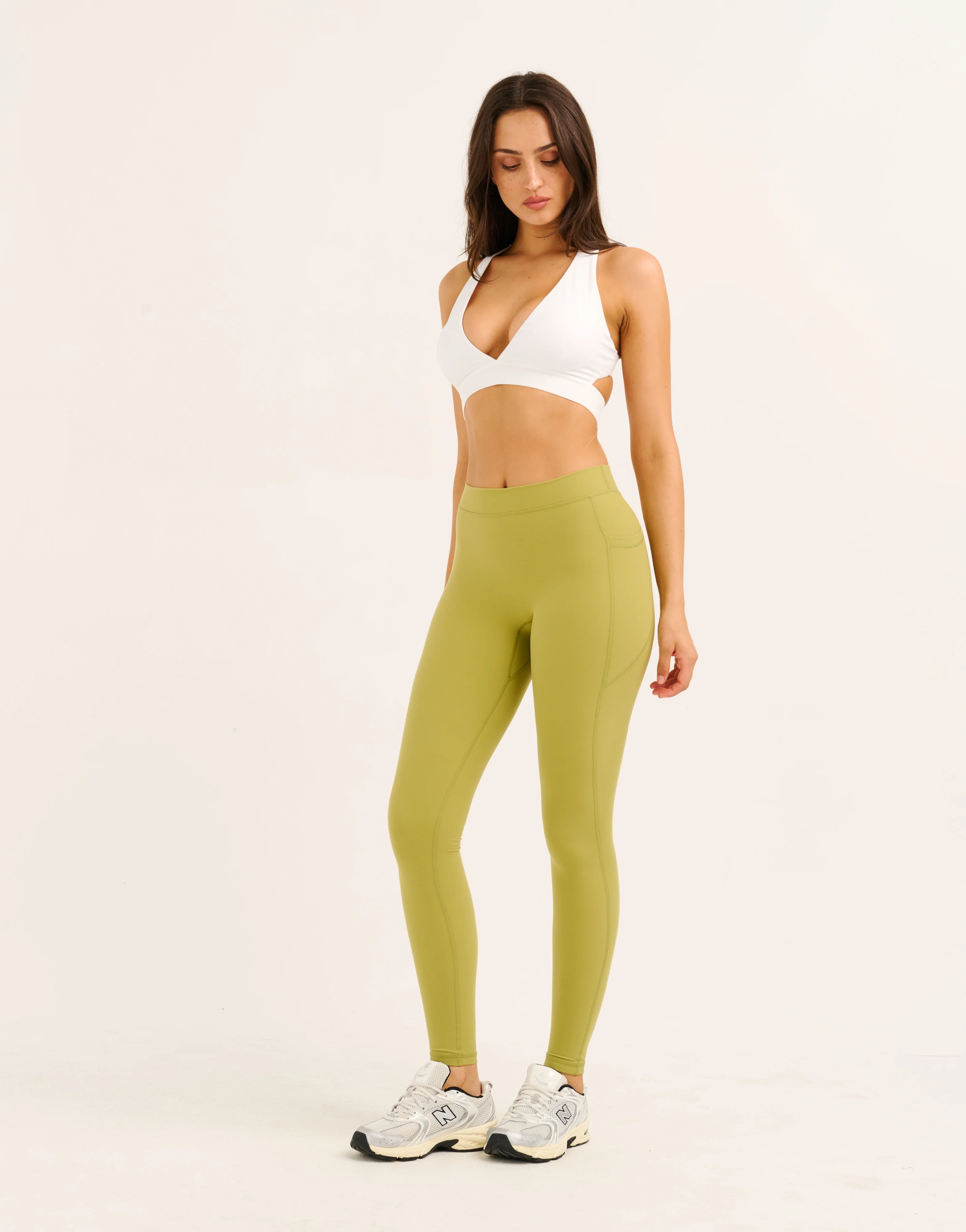 Ascend Pocket Mid-Waist Leggings 28" - Olive - Image 8