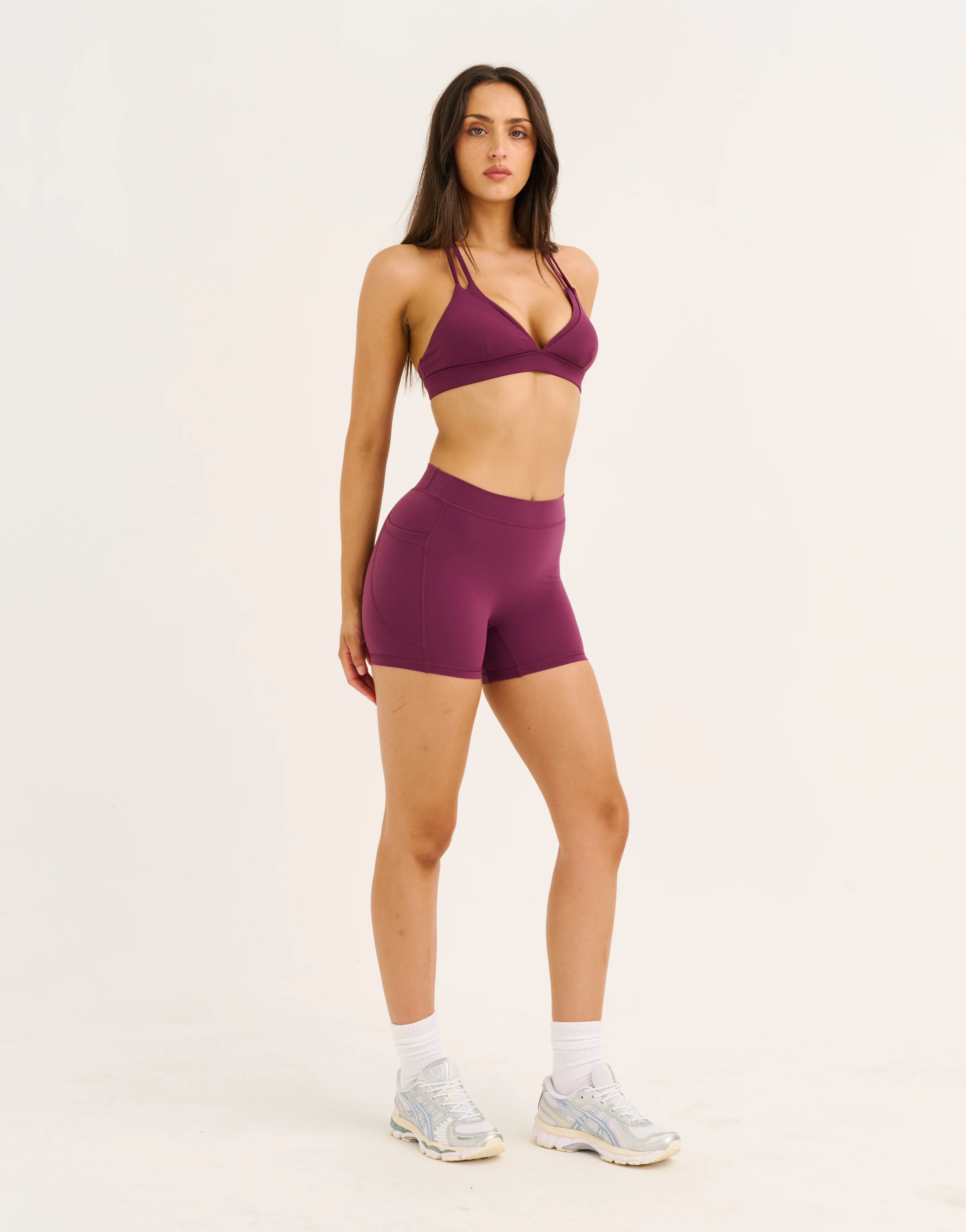 Ascend Pocket Mid-Waist Shorts 4" - Blackberry - Image 7