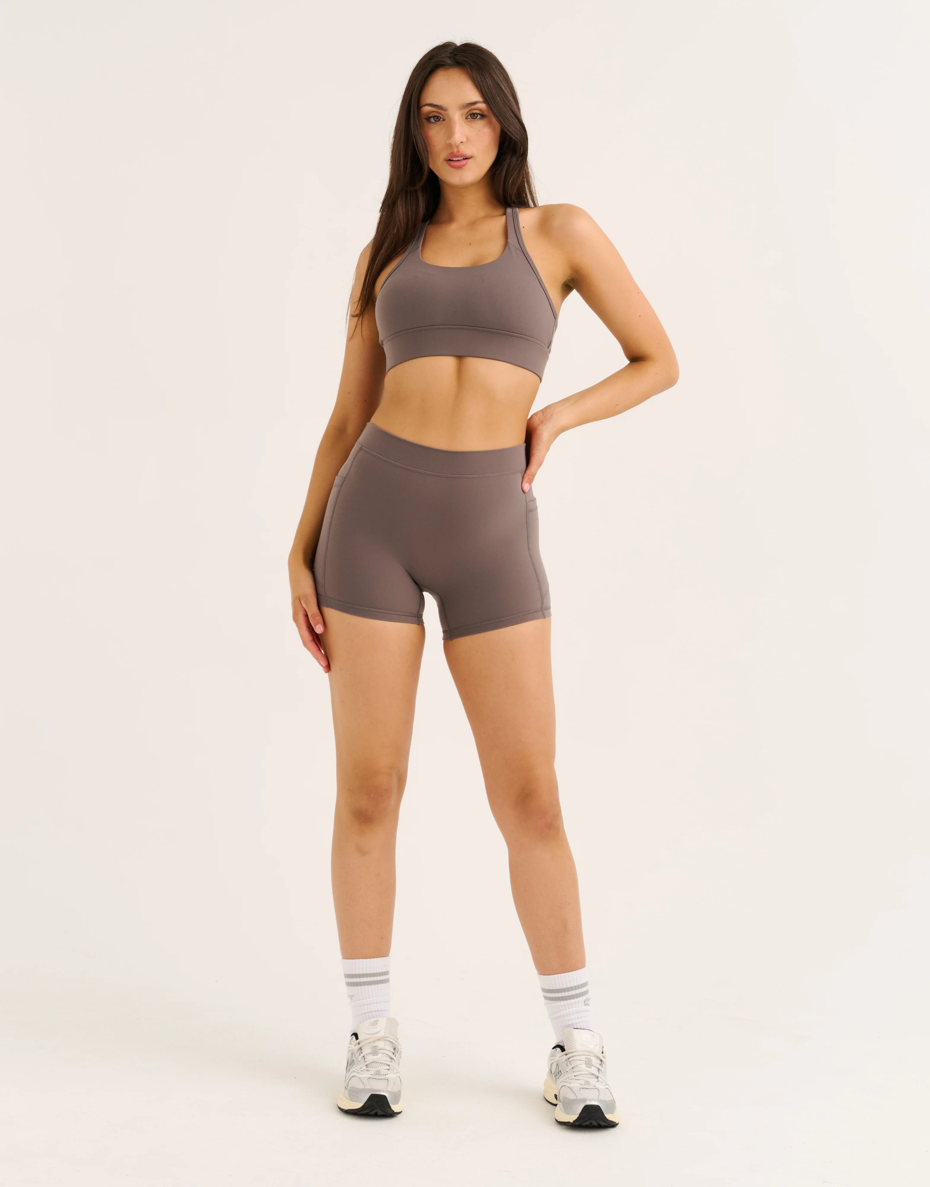 Ascend Pocket Mid-Waist Shorts 4" - Slate Grey - Image 4