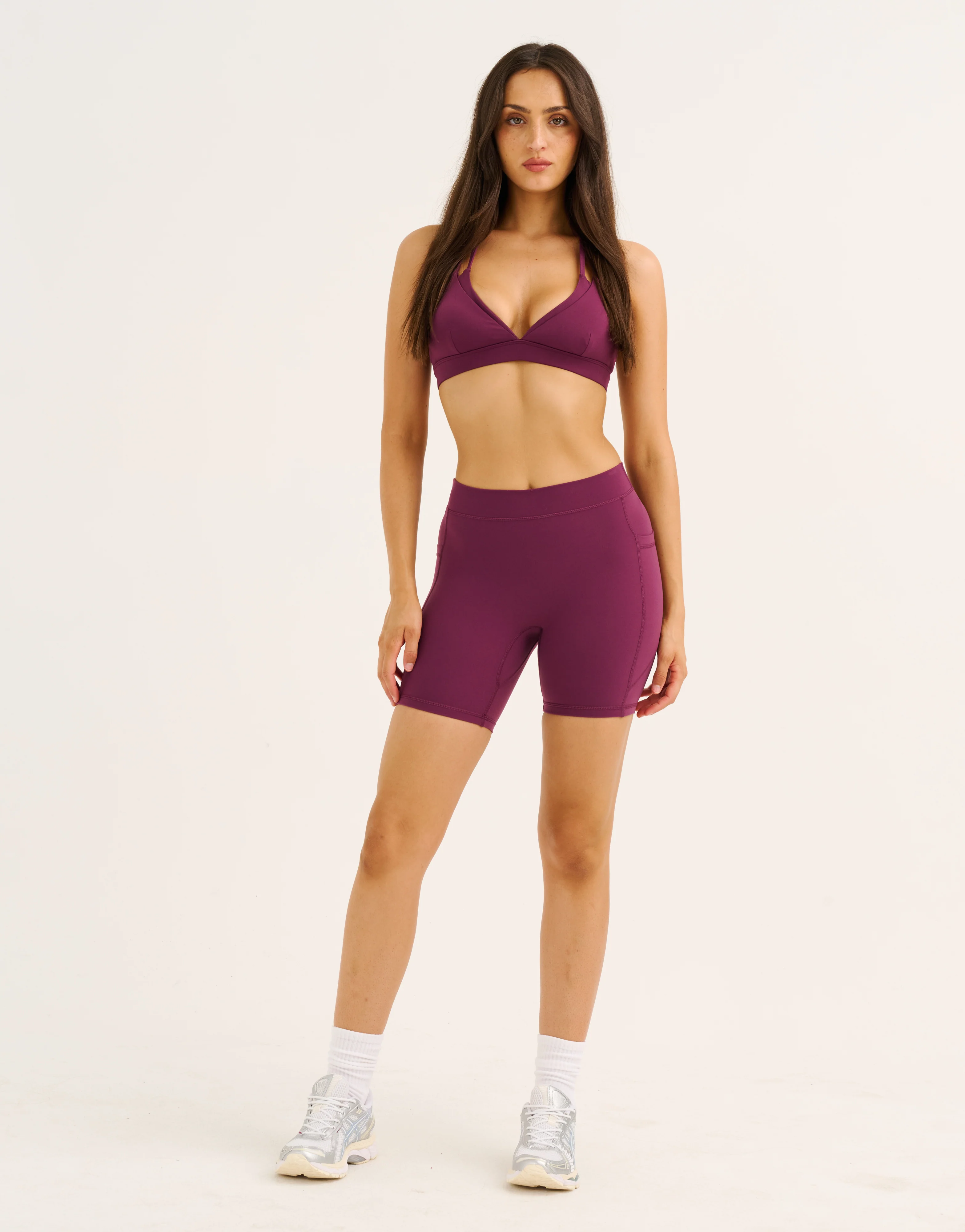 Ascend Pocket Mid-Waist Shorts 6" - Blackberry - Image 4