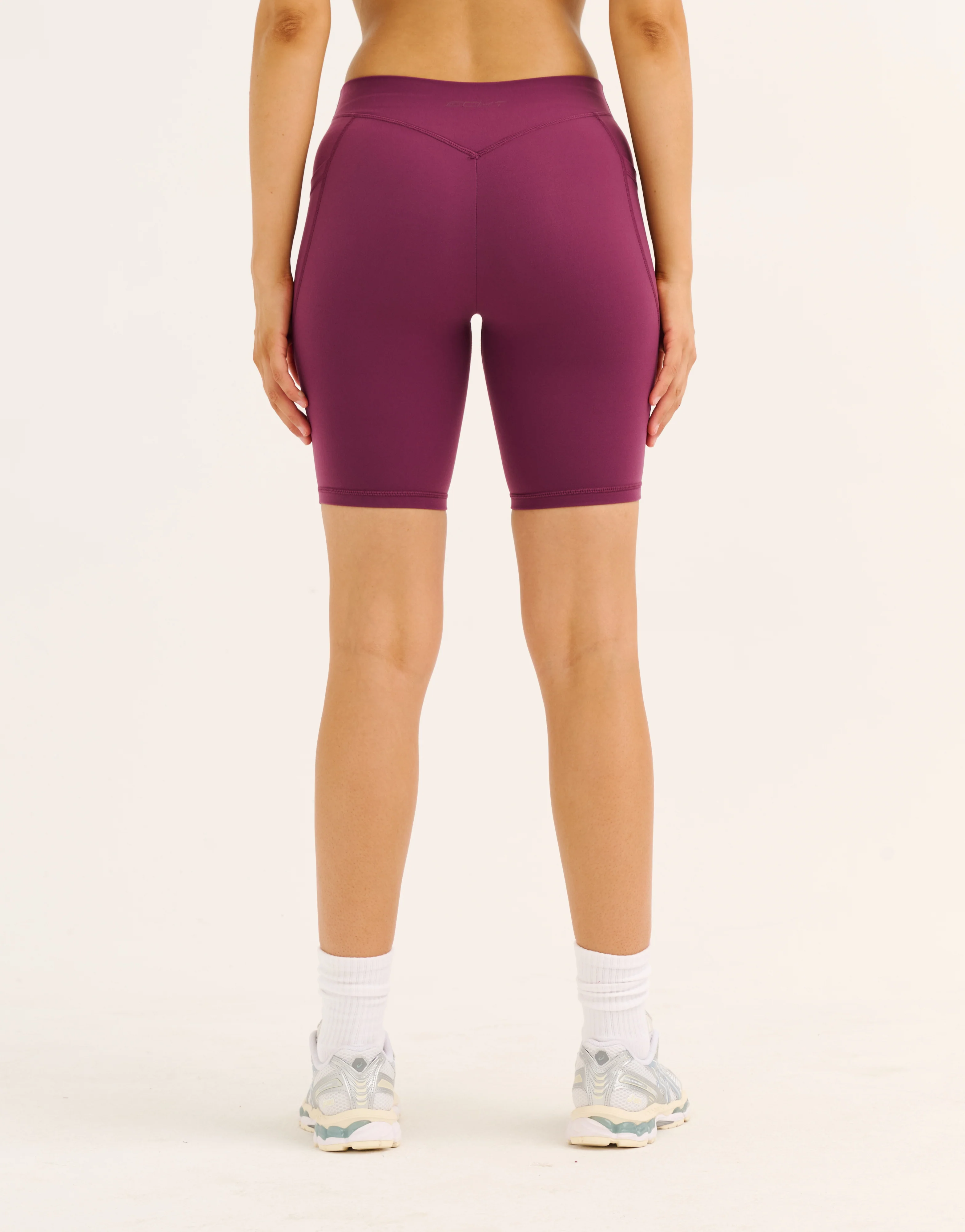 Ascend Pocket Mid-Waist Shorts 8" - Blackberry - Image 10