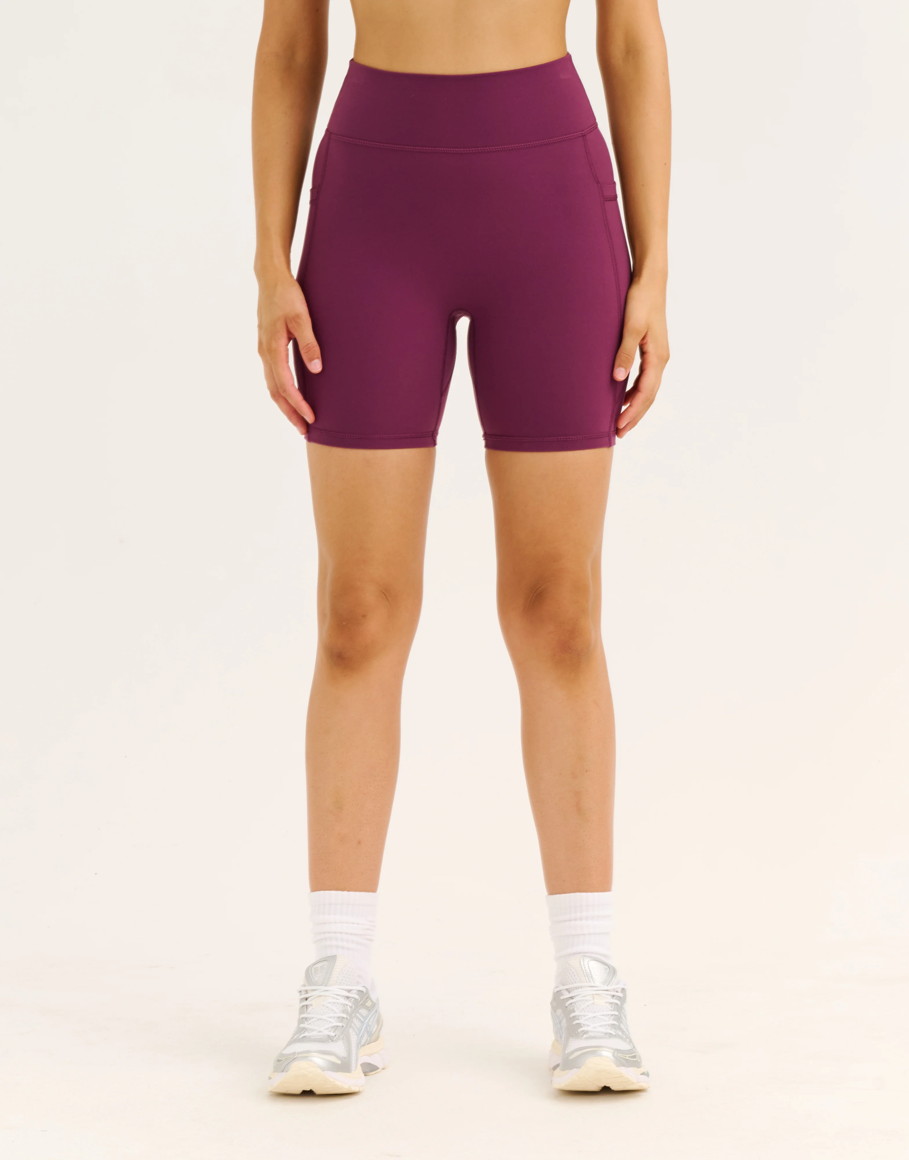 Ascend Pocket Shorts 6" - Blackberry - Image 10