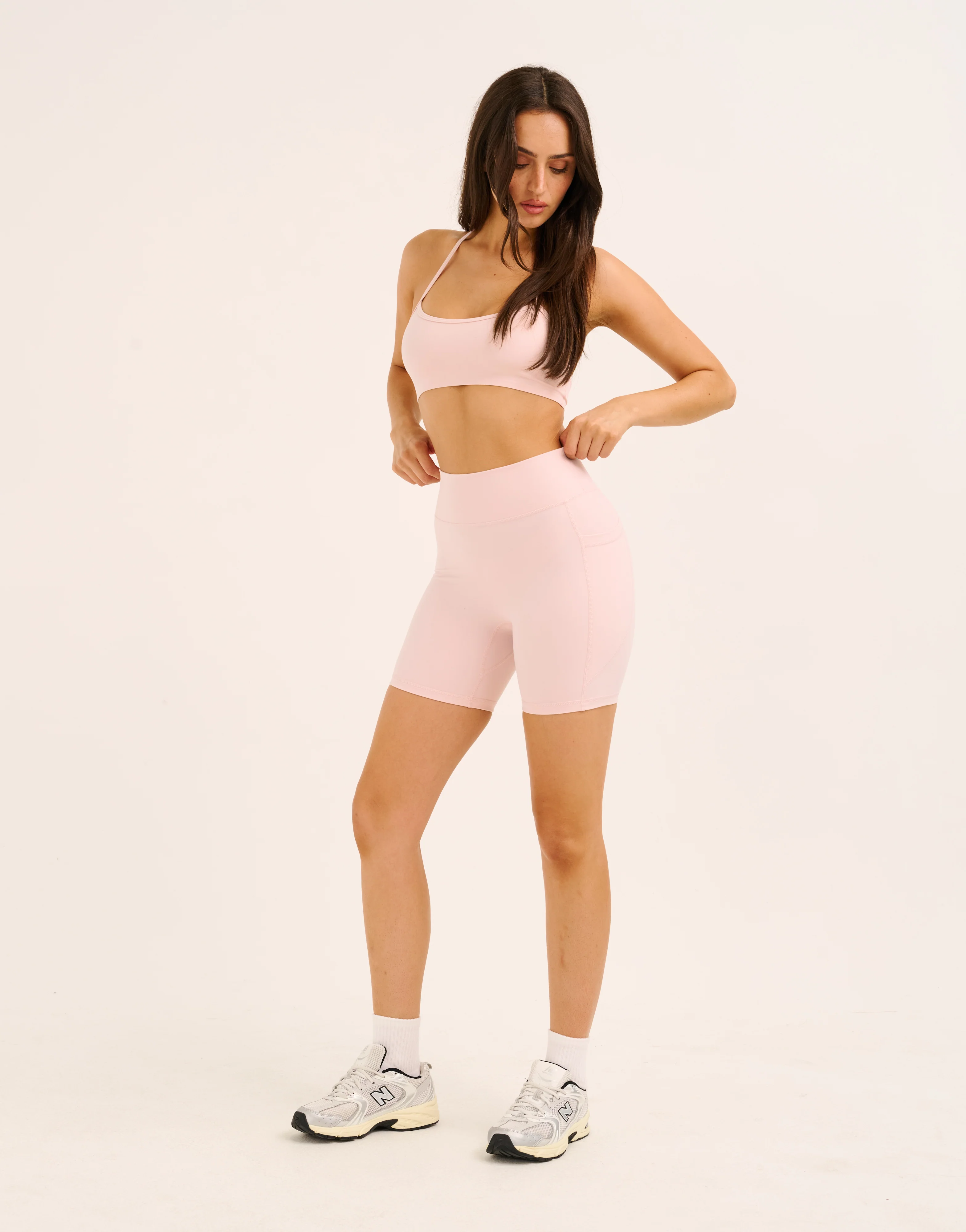 Ascend Pocket Shorts 6" - Mauve - Image 10