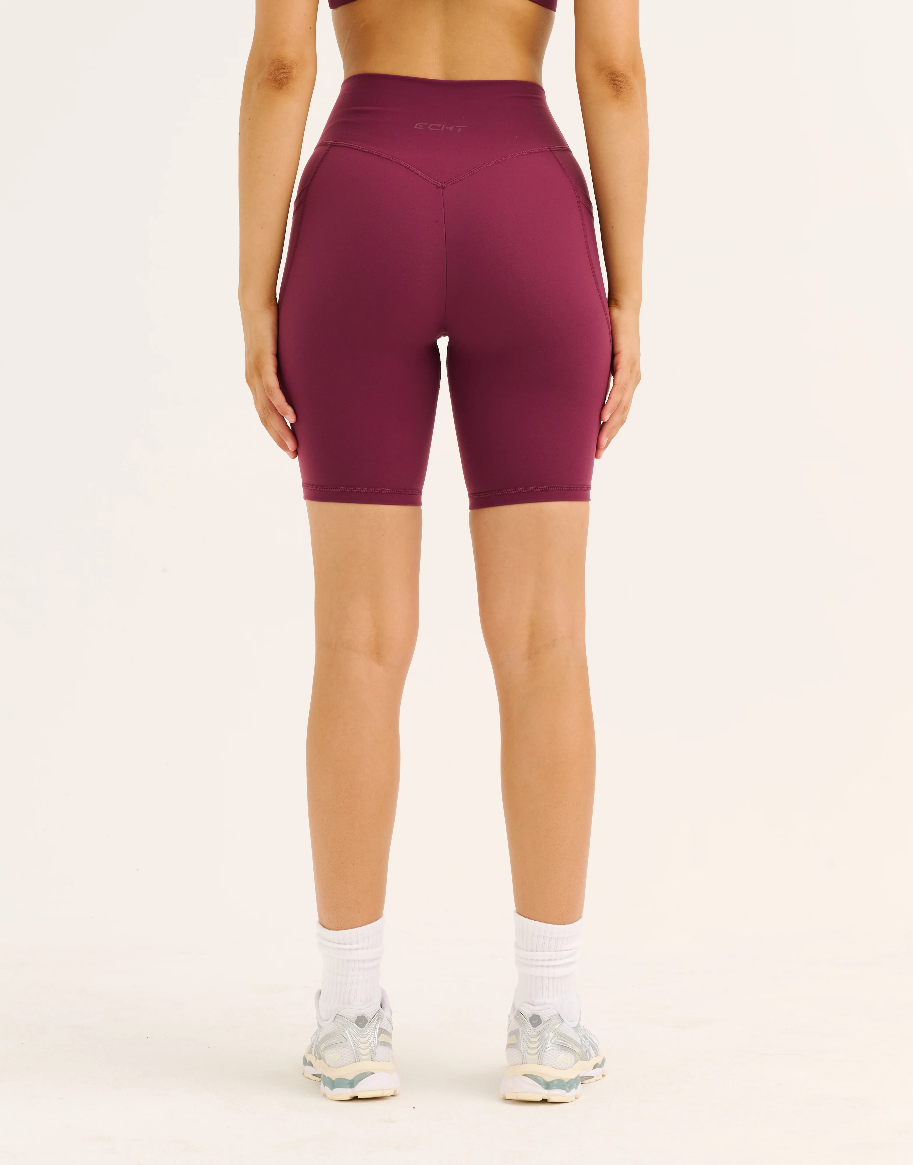 Ascend Pocket Shorts 8" - Blackberry - Image 14