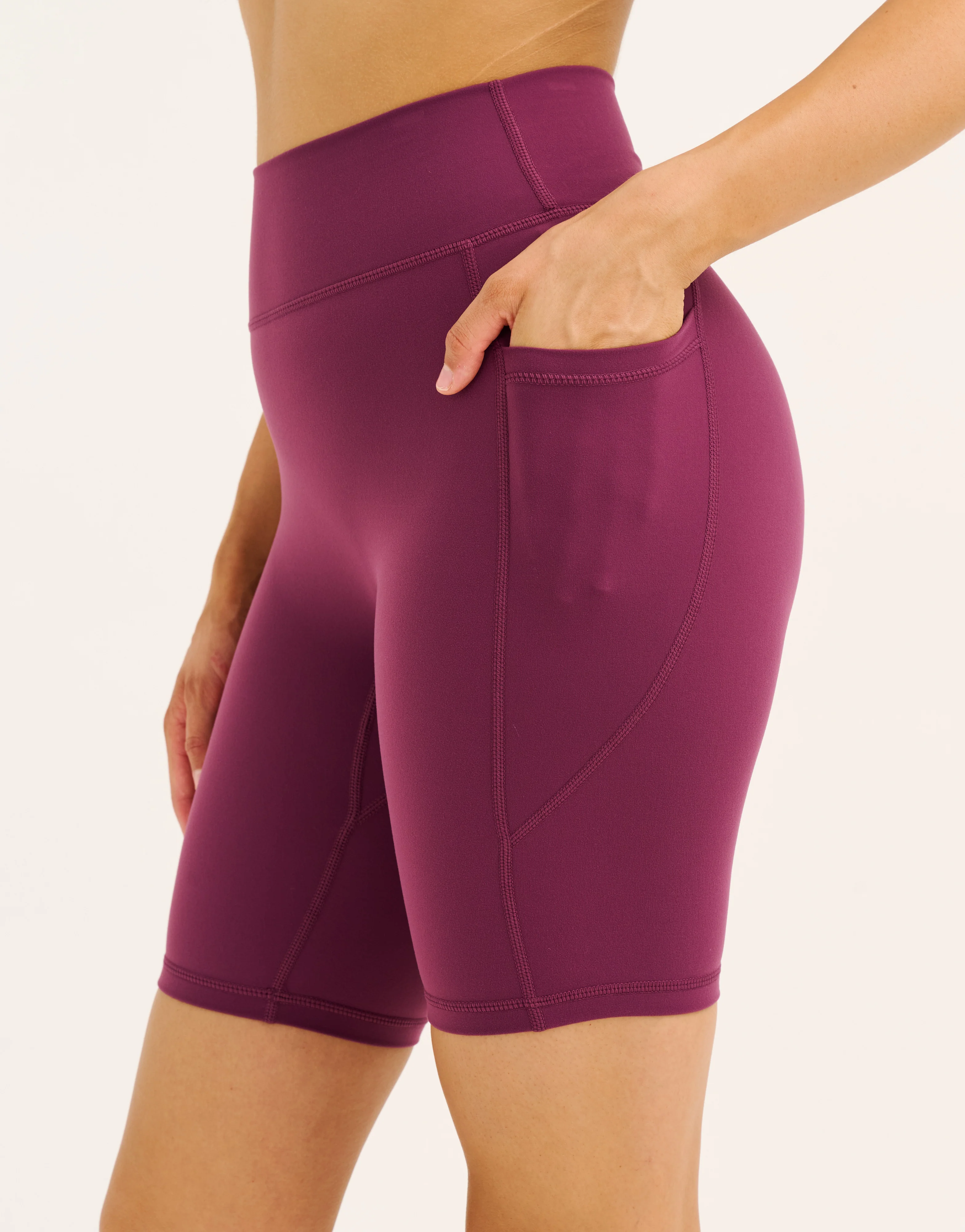Ascend Pocket Shorts 8" - Blackberry - Image 3