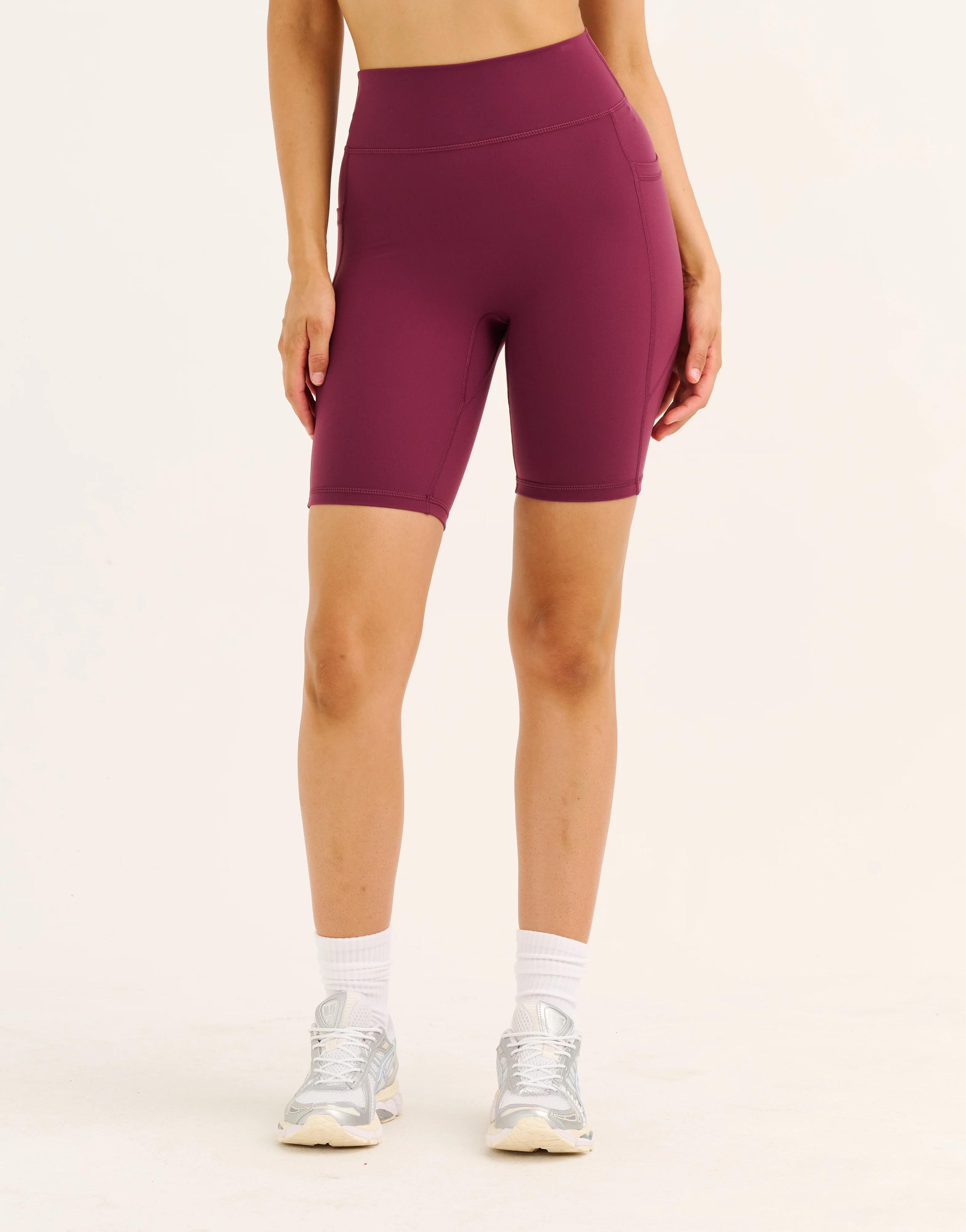 Ascend Pocket Shorts 8" - Blackberry - Image 7