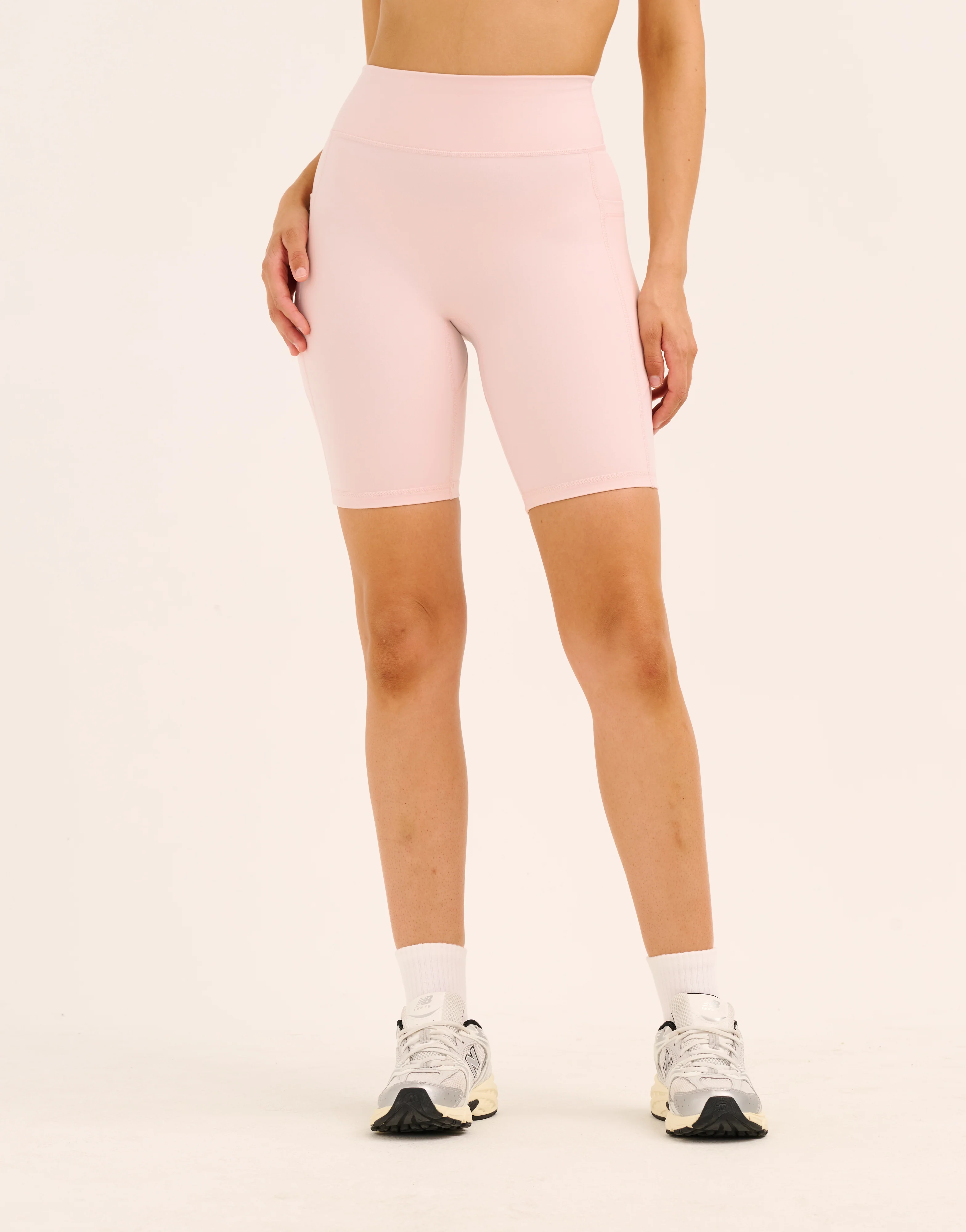 Ascend Pocket Shorts 8" - Mauve - Image 5