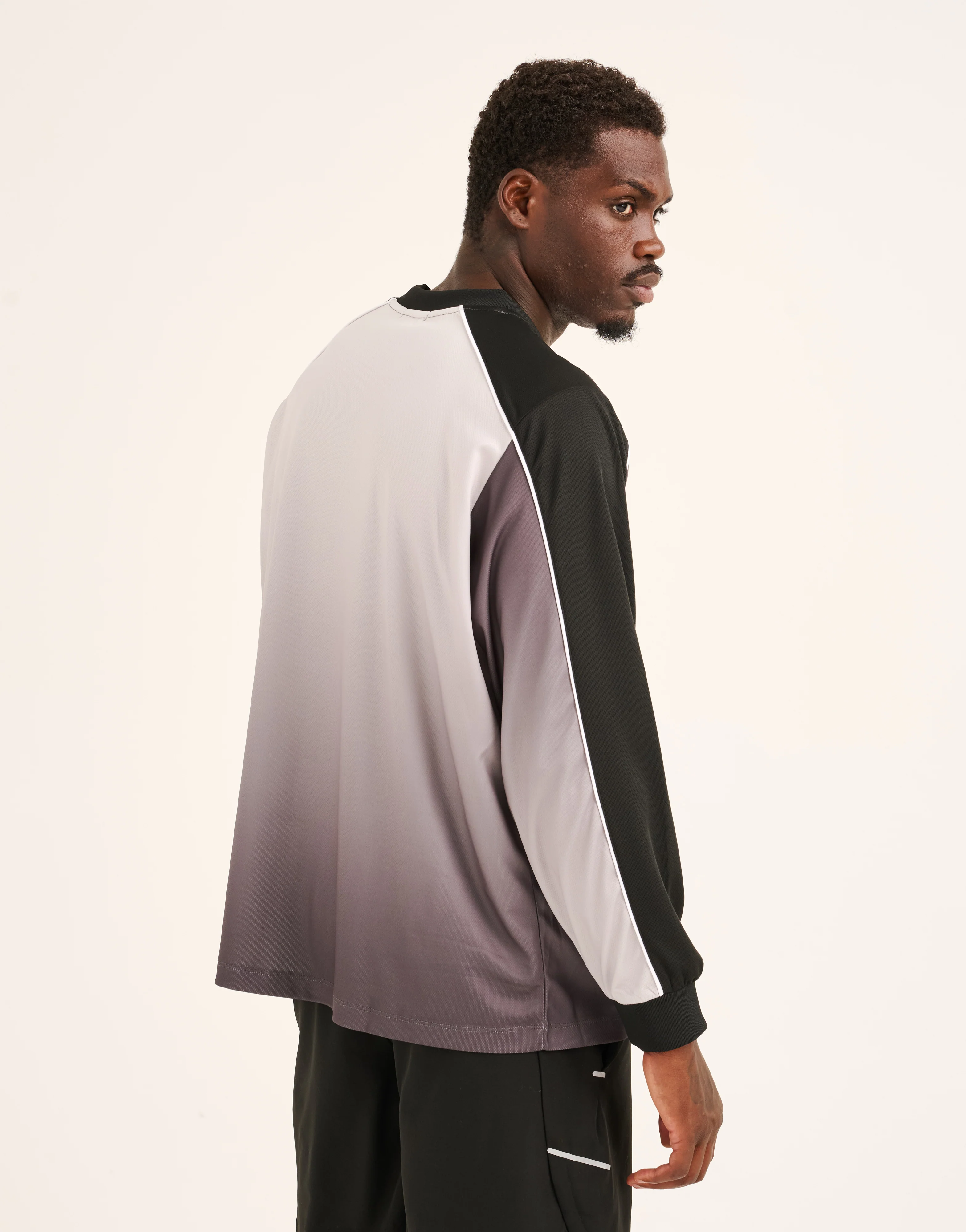 Club Gradient Long Sleeve - Black - Image 12