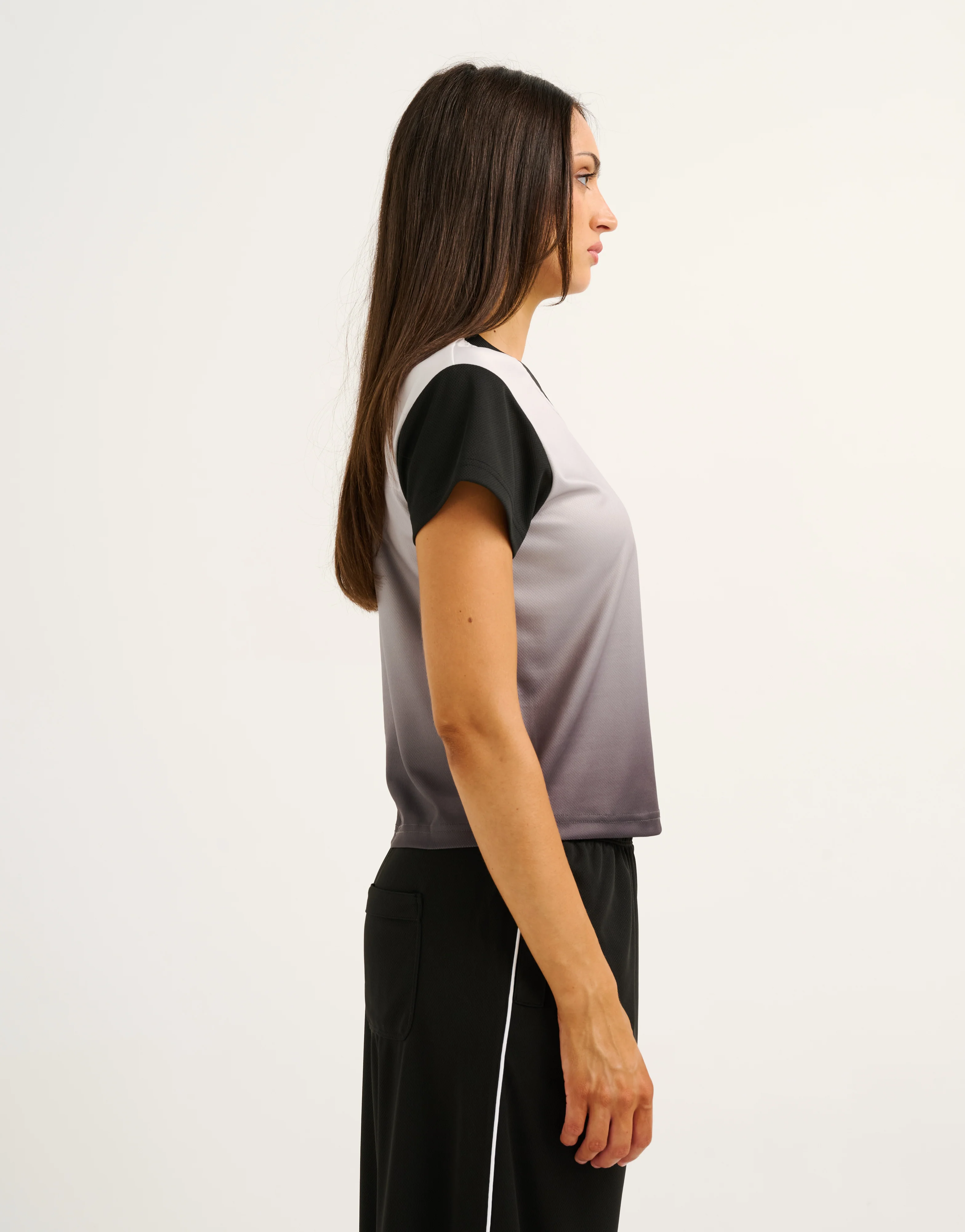 Club V Neck Crop Tee - Black - Image 10