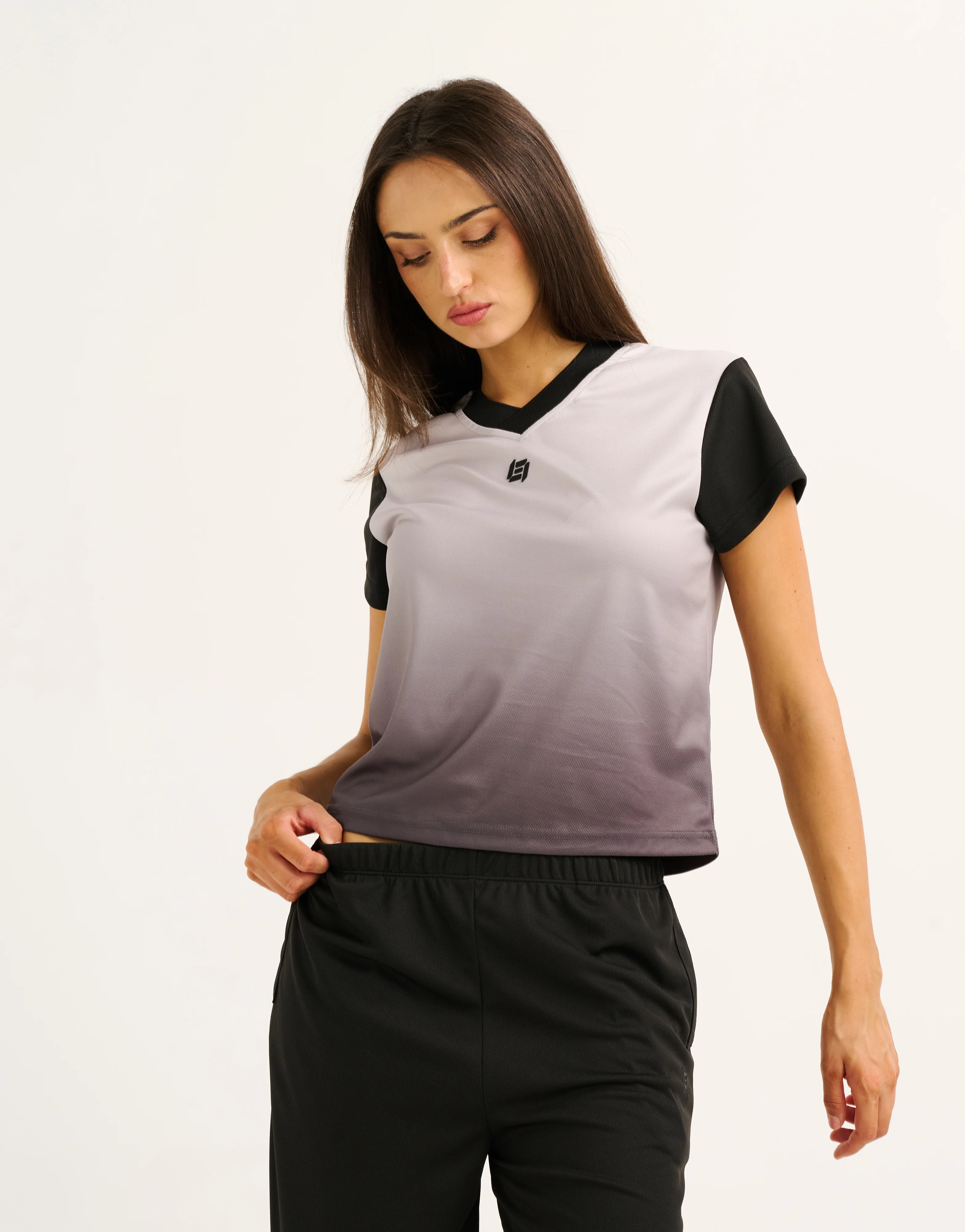 Club V Neck Crop Tee - Black - Image 4