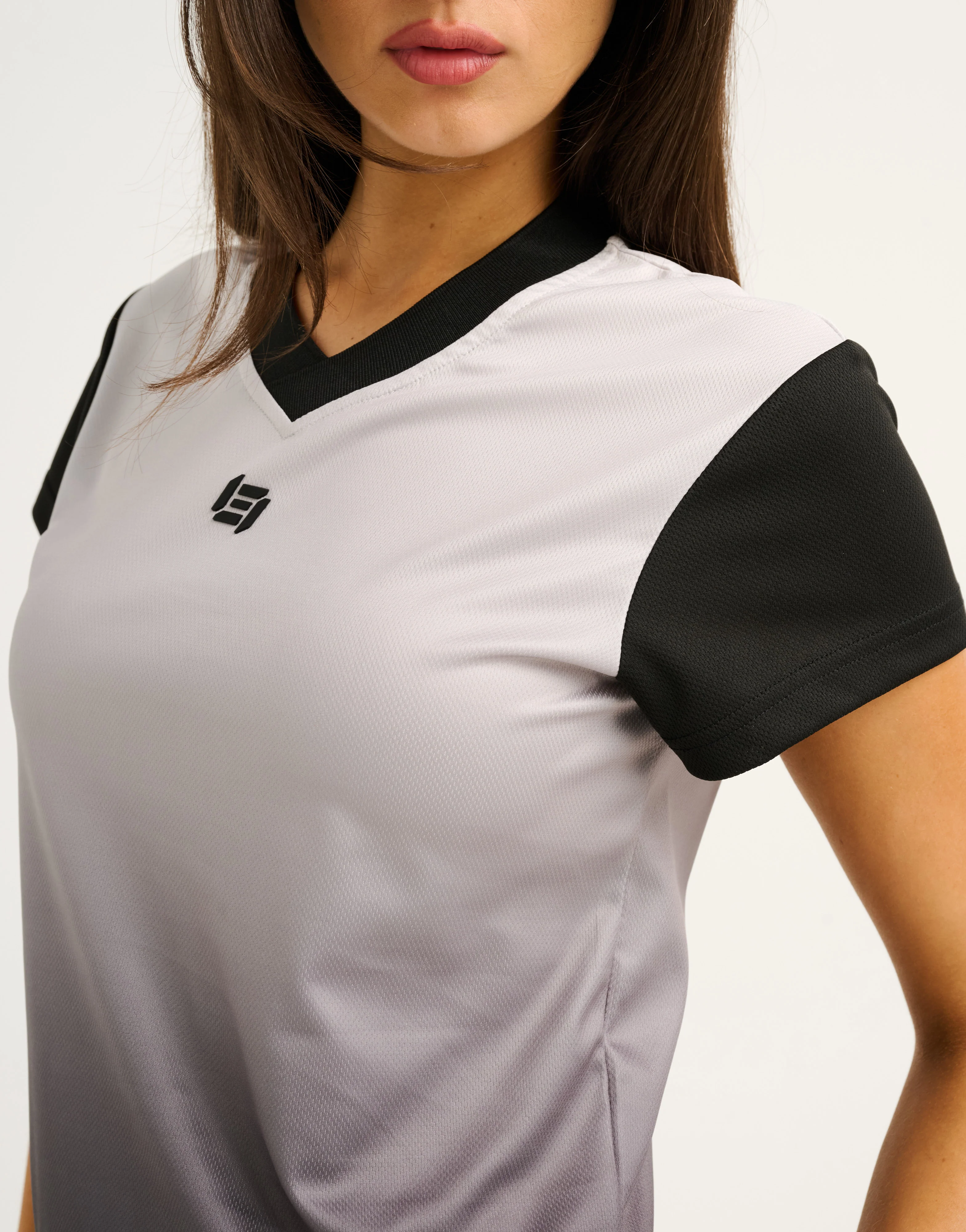 Club V Neck Crop Tee - Black - Image 7