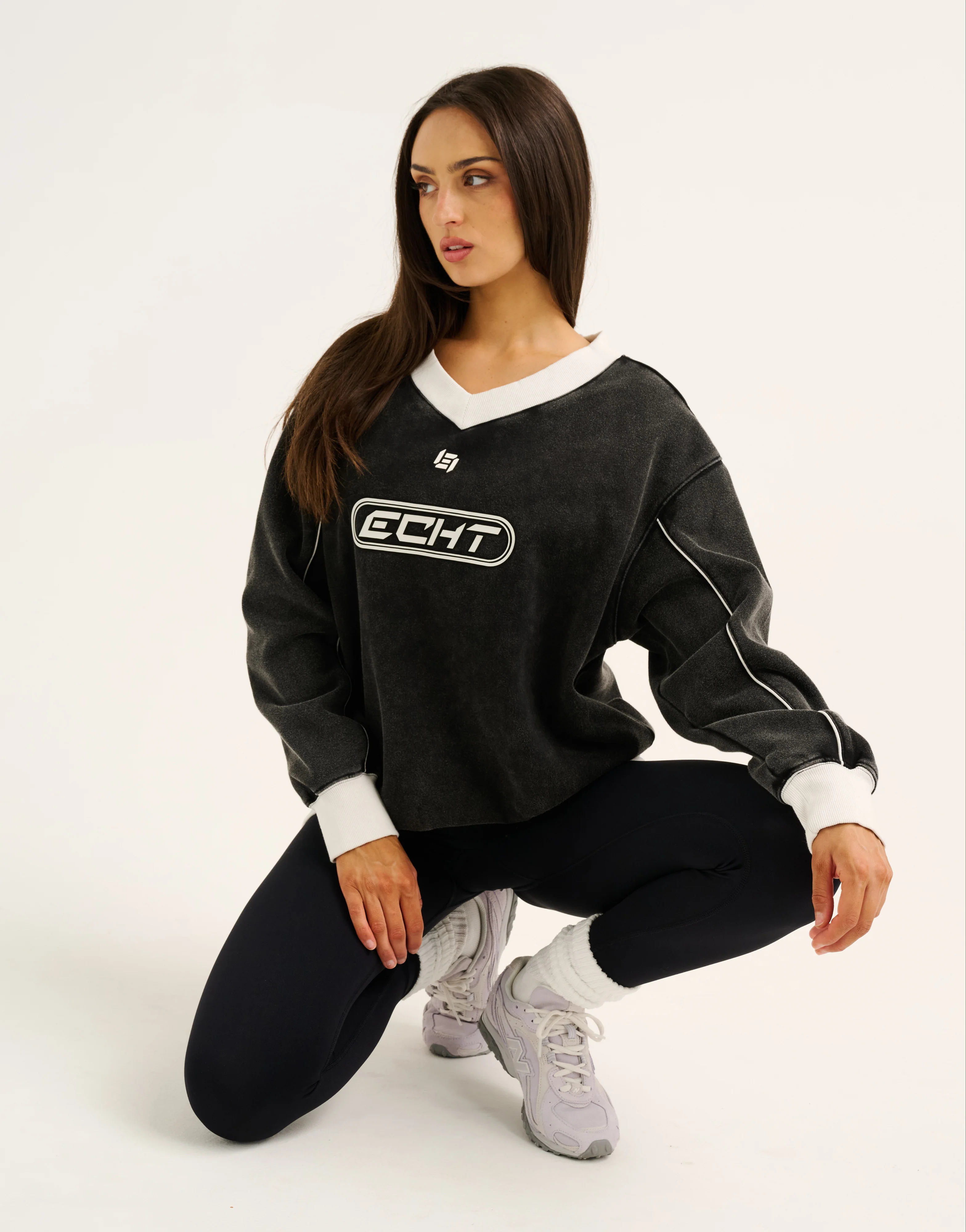 Club V Neck Sweatshirt - Black - Image 13