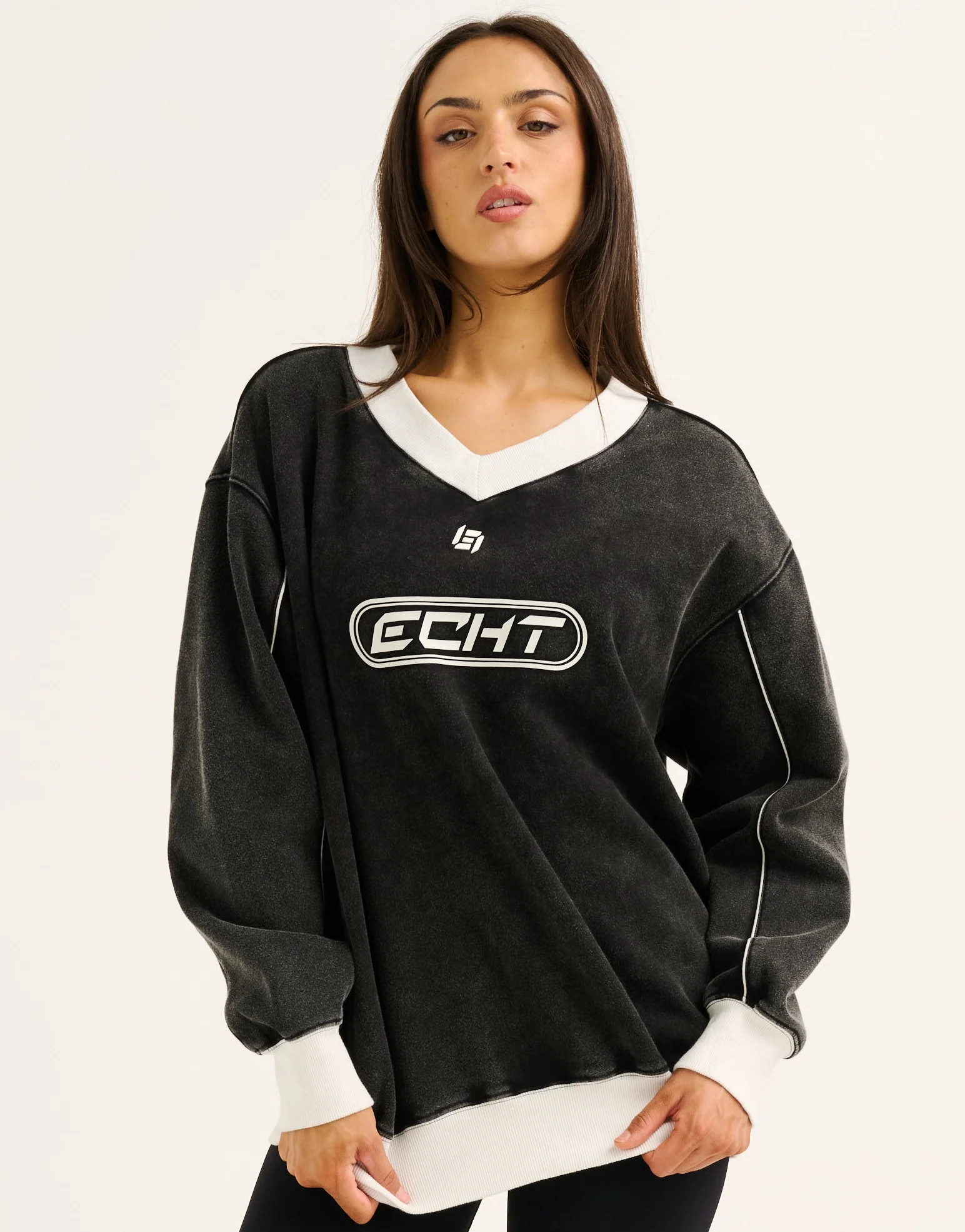 Club V Neck Sweatshirt - Black - Image 2