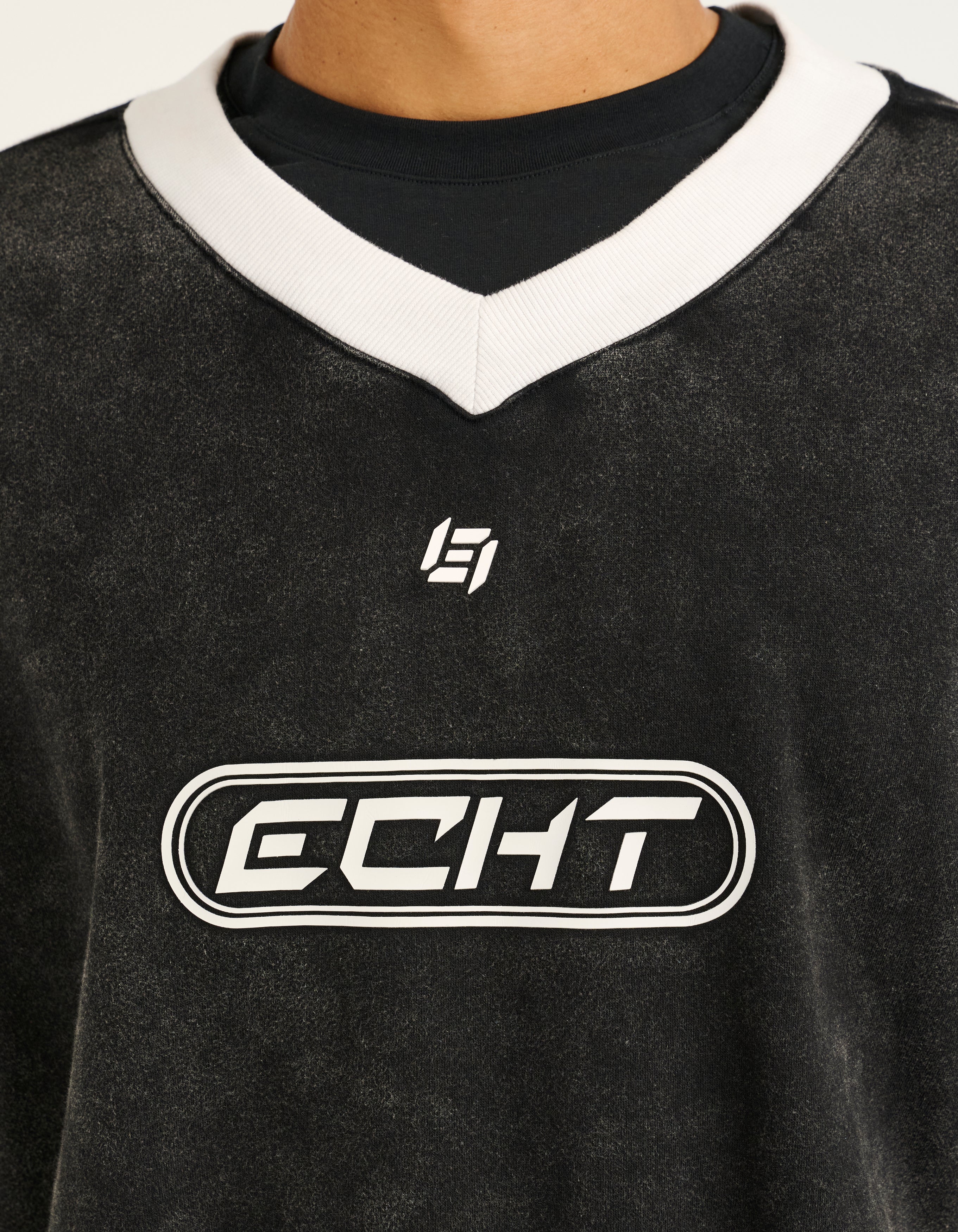 Club V Neck Sweatshirt - Black - Image 11