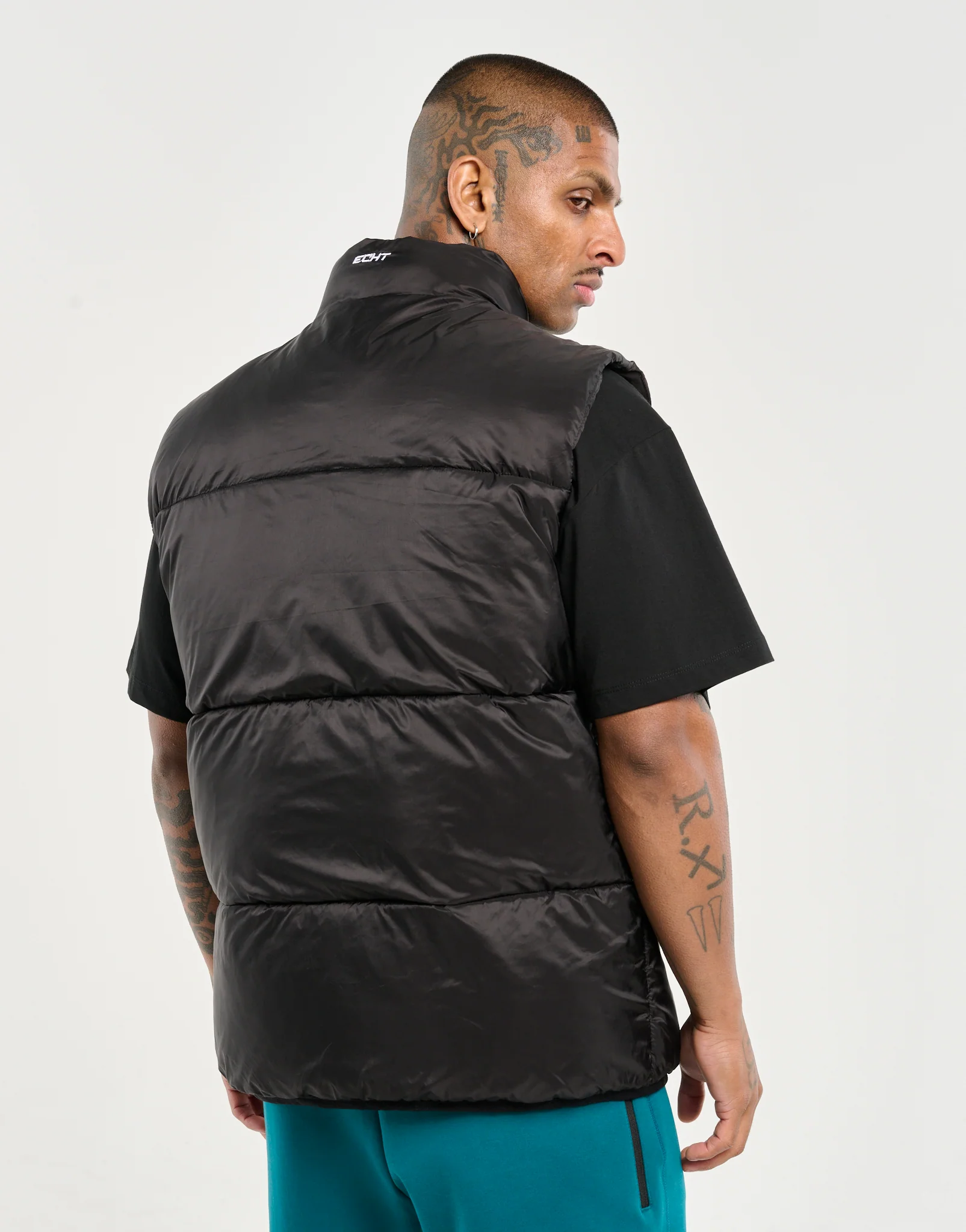 Echt Dart Puffer Vest - Black - Image 3